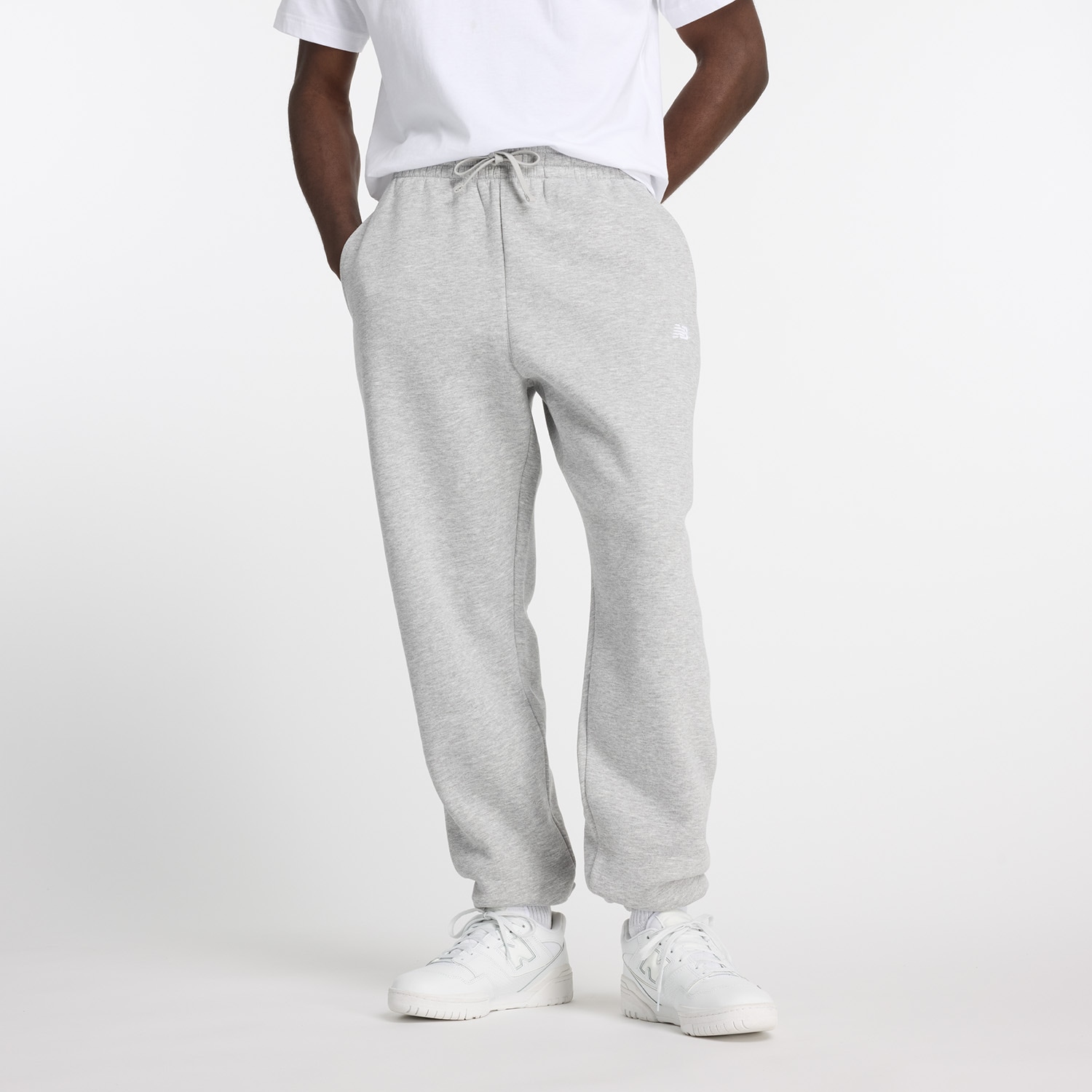 Image of New Balance Jogginghose "SPORT ESSENTIALS FLEECE JOGGER" mit Eingrifftaschen, lockere Passform