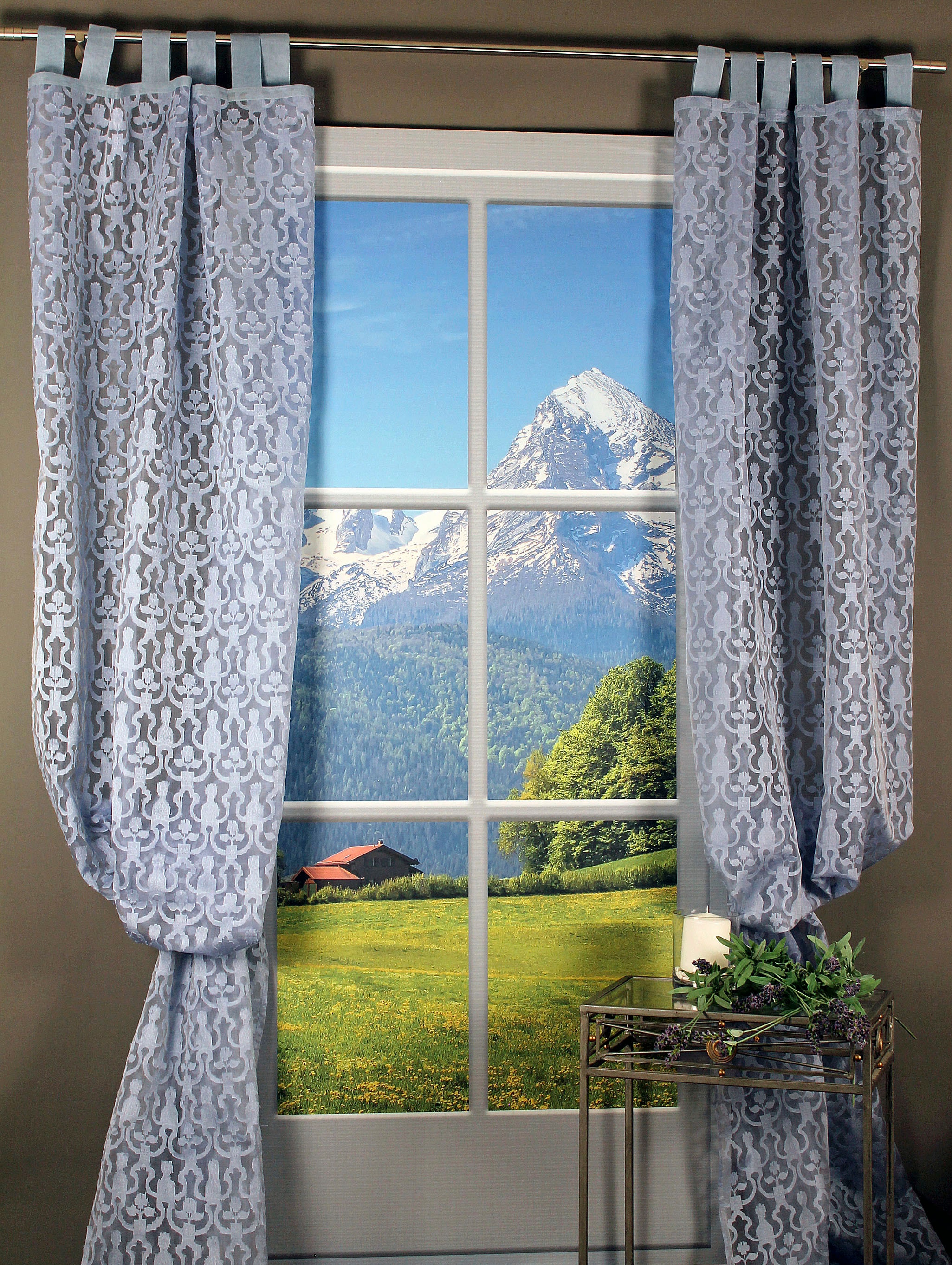 HOSSNER - ART OF HOME DECO Gardine »Blausee«, (1 St.), Schlaufenschal mit  floralem Muster günstig kaufen