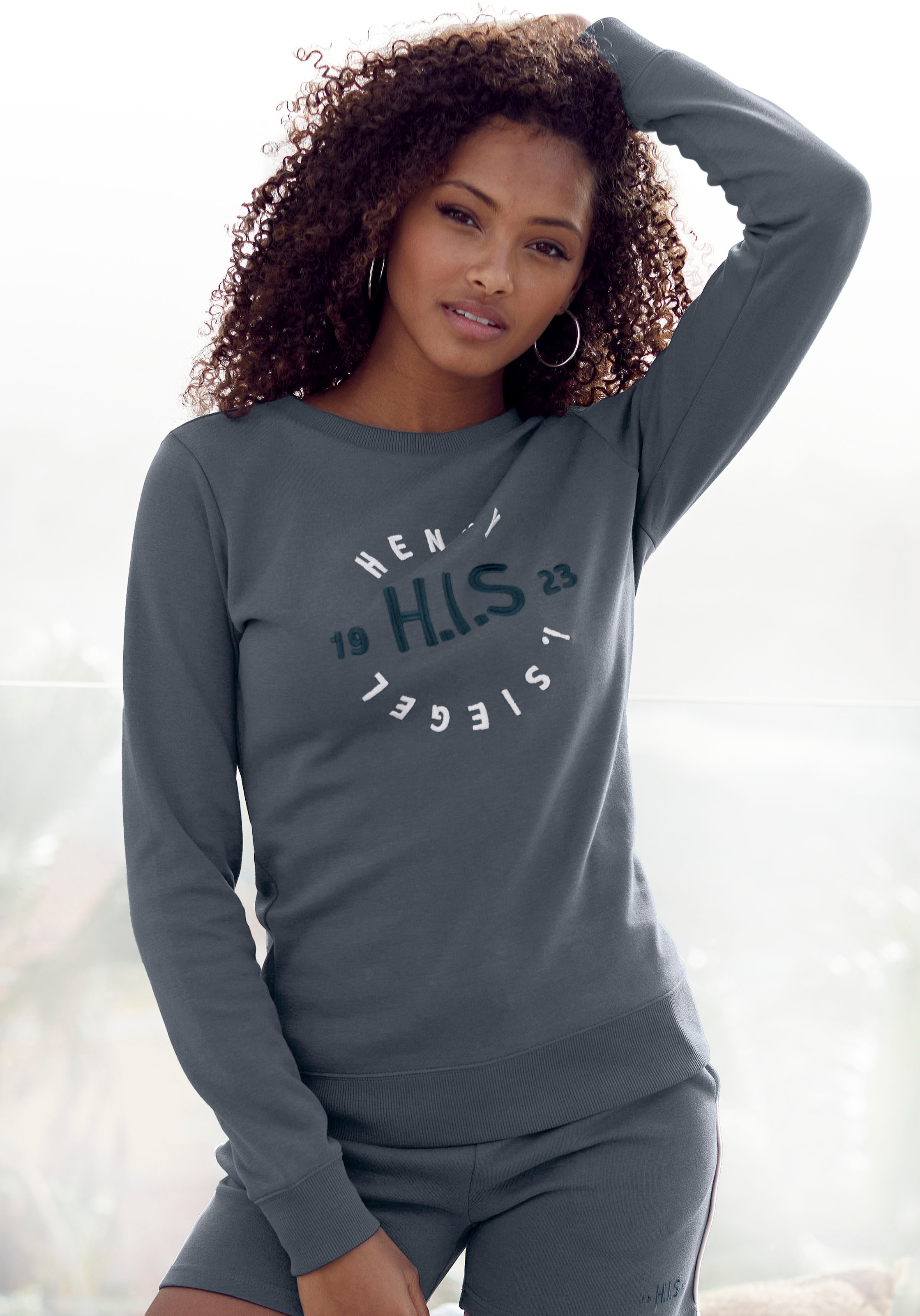 Image of H.I.S Sweatshirt, mit grosser Logo Stickerei, Loungewear