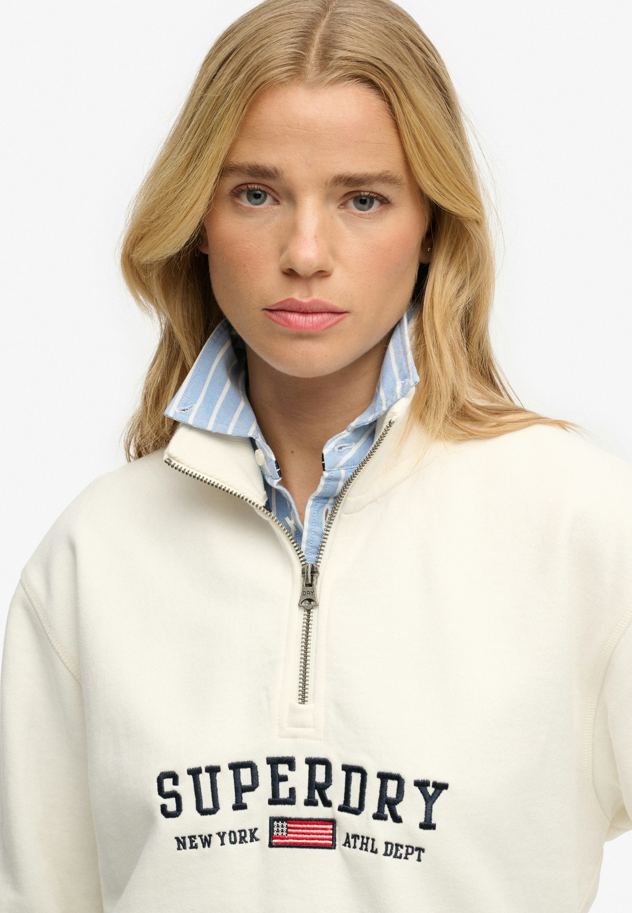 Superdry Sweatshirt »ATH ESS GRAPHIC HALF ZIP«, aus Baumwolle, Loose Fit, mit Rippbündchen am Saum
