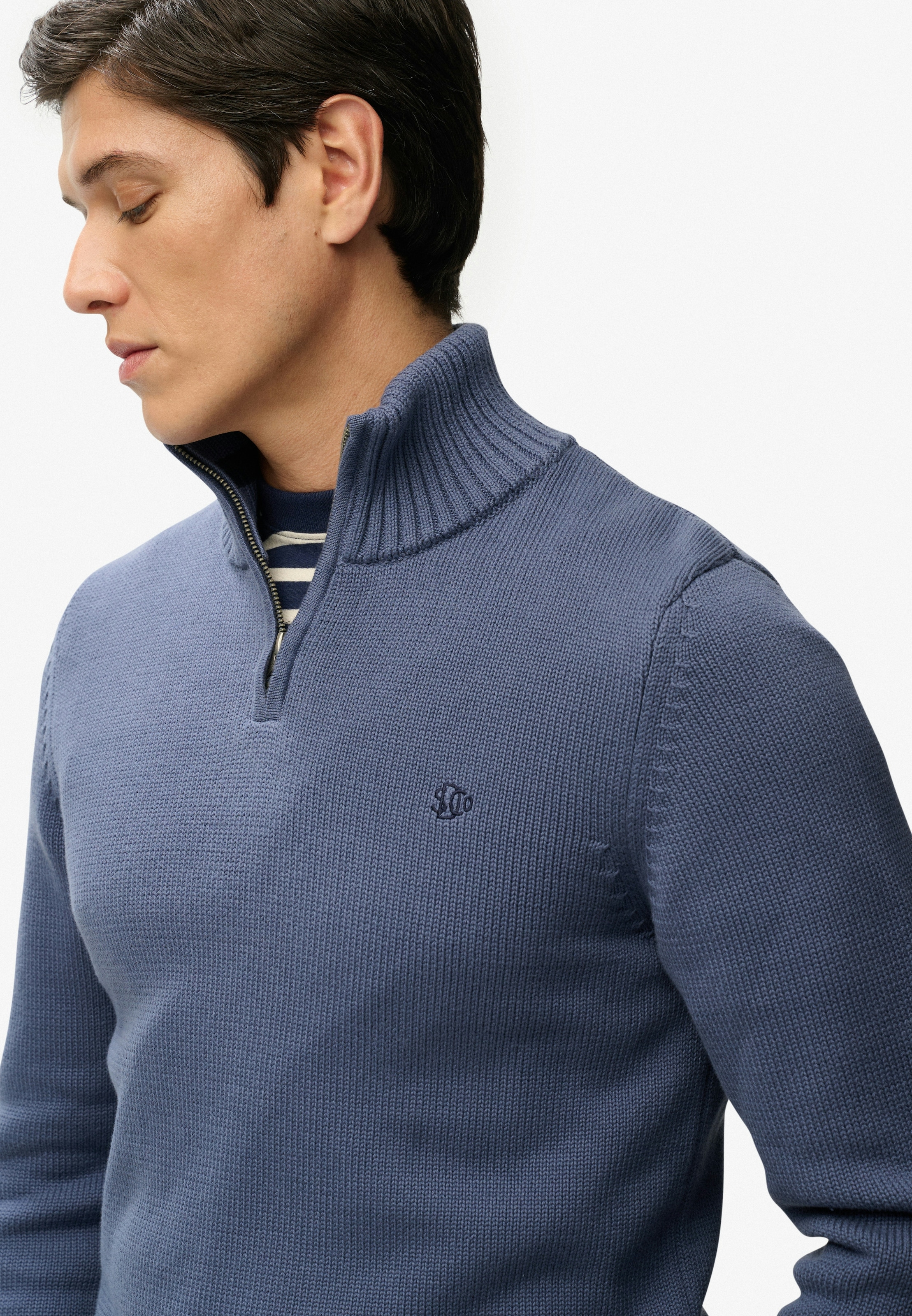 Superdry Strickpullover »COTTON KNIT HENLEY« aus Baumwolle, Slim Fit, mit Stehkragen, hüftlange Form, pflegeleicht
