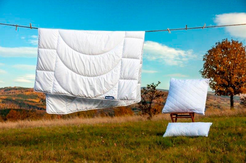Image of Dunlopillo Microfaserbettdecke "Home Bettdecken Sommer und Winter" leicht Füllung Polyester Bezug Polyester 1 Stk. tlg. Bettdecke 135x200, 155x220cm, feuchtigkeitsregulierend