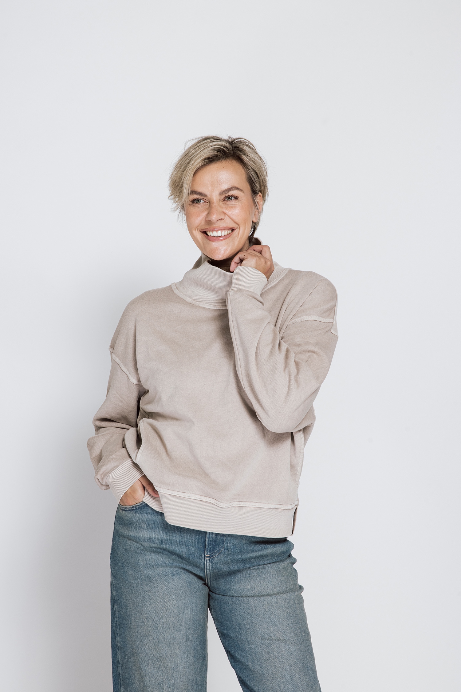 Zhrill Pull »LIV«, avec col montant / poches fendues
