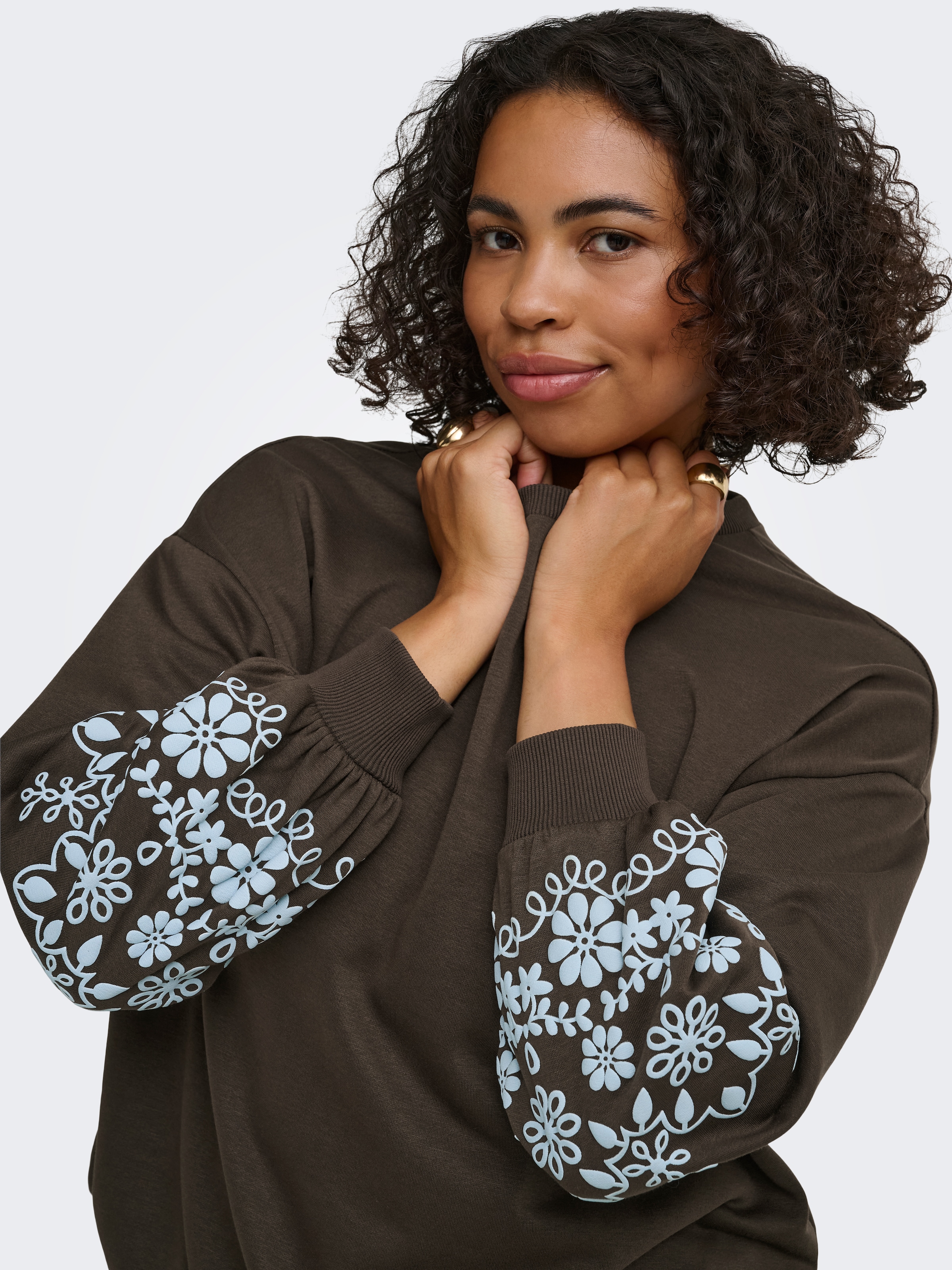 ONLY CARMAKOMA Sweatshirt »CARBROOKE L/S O-NECK PRINT SWT JRS NOOS«, Baumwollmischung, regular fit
