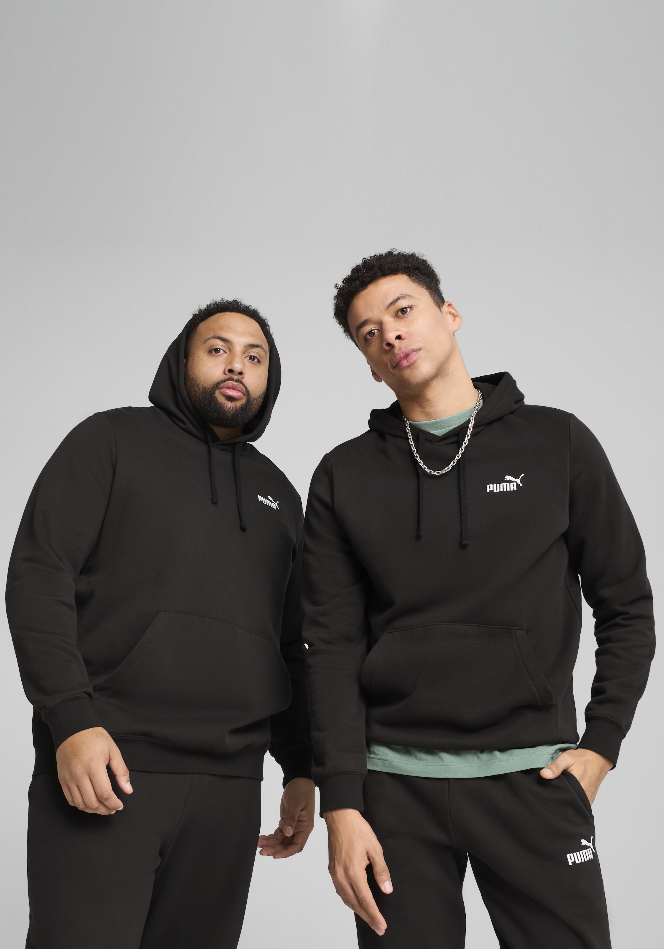 PUMA Sweat à capuche »ESS SMALL NO 1 LOGO HOODIE FL«, avec capuche réglable, avec poignets et ourlet côtelés
