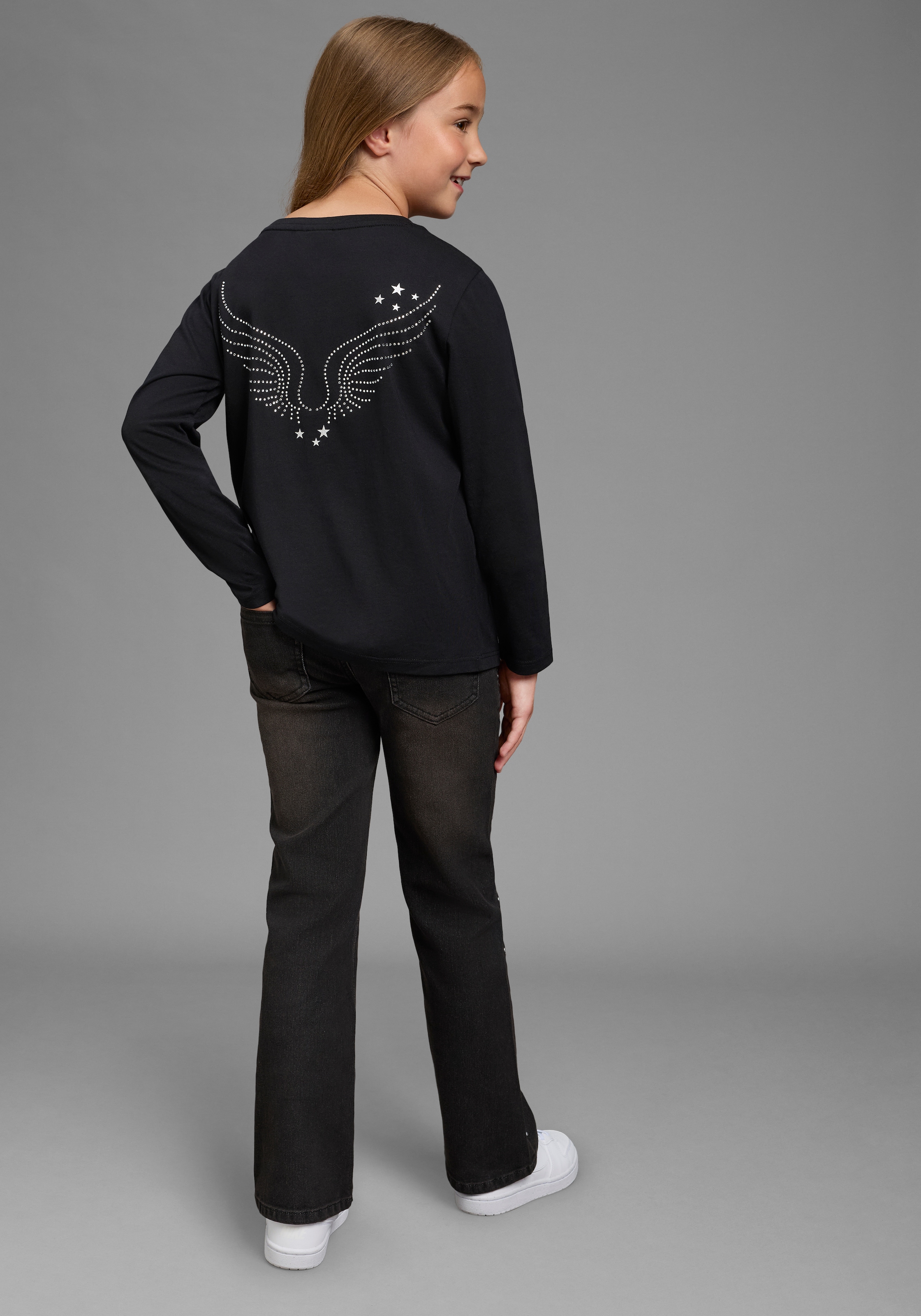 Bruno Banani T-shirt à manches longues »Shirt mit Strass-Stein Applikation vorne und gross hinten« T-shirt manches longues avec application d'ailes d'ange, coupe basique longueur hanches