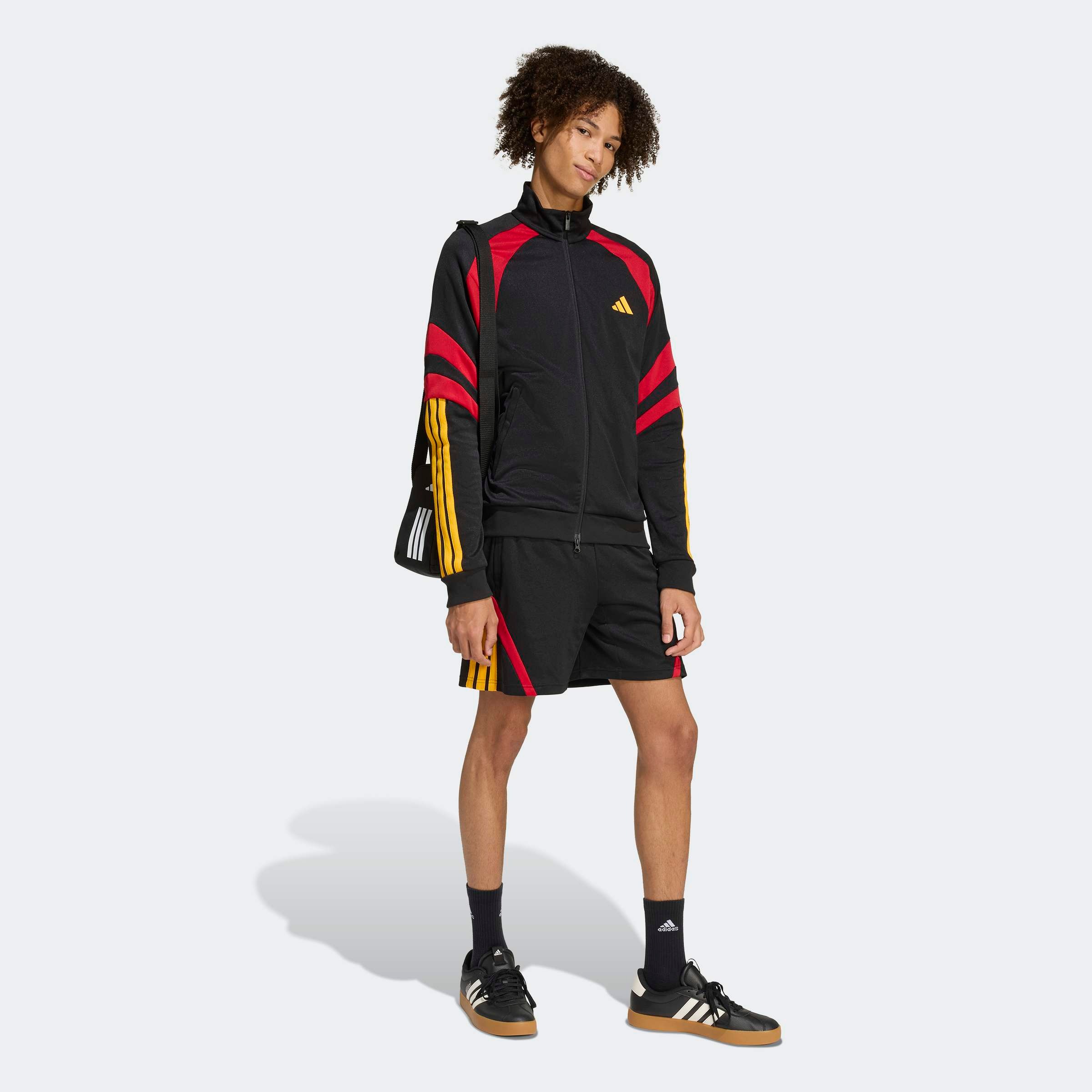 adidas Sportswear Trainingsjacke »M TIRO NP TT« mit Reissverschluss, aus Baumwolle