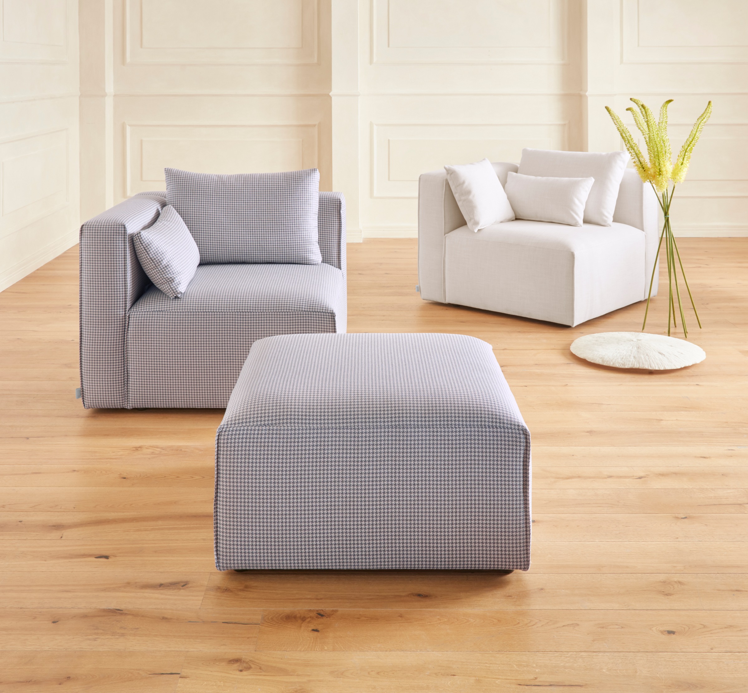 Image of Guido Maria Kretschmer Home&Living Hocker »Comfine«, Modul-Hocker zur indiviuellen Zusammenstellung eines perfekten Sofas, in 3 Bezugsvarianten und vielen Farben bei Ackermann Versand Schweiz