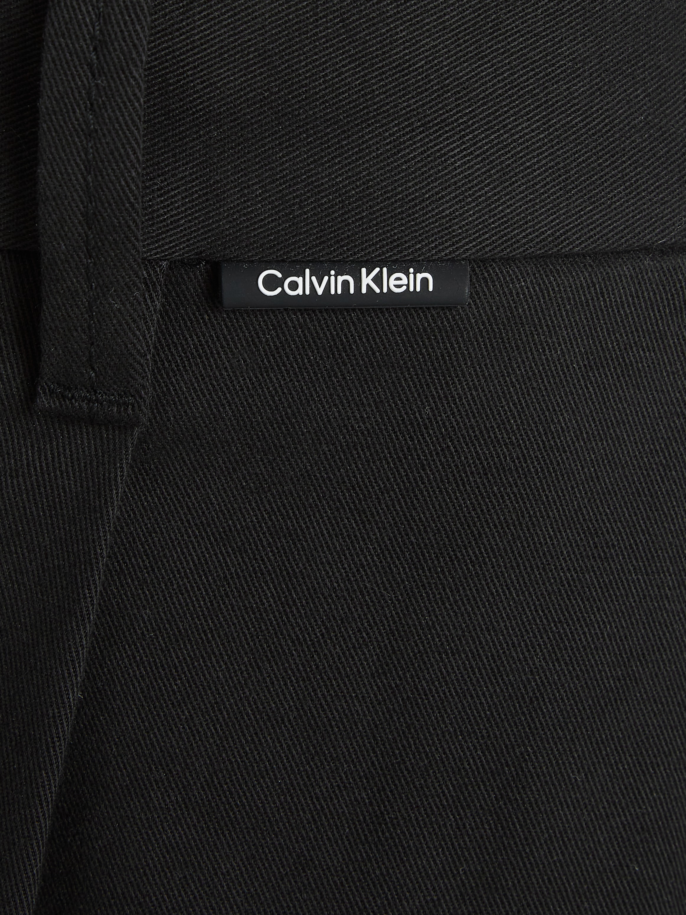 Calvin Klein Bügelfaltenhose »MODERN TWILL TAPERED PLEAT PANTS«, mit Logoprägung