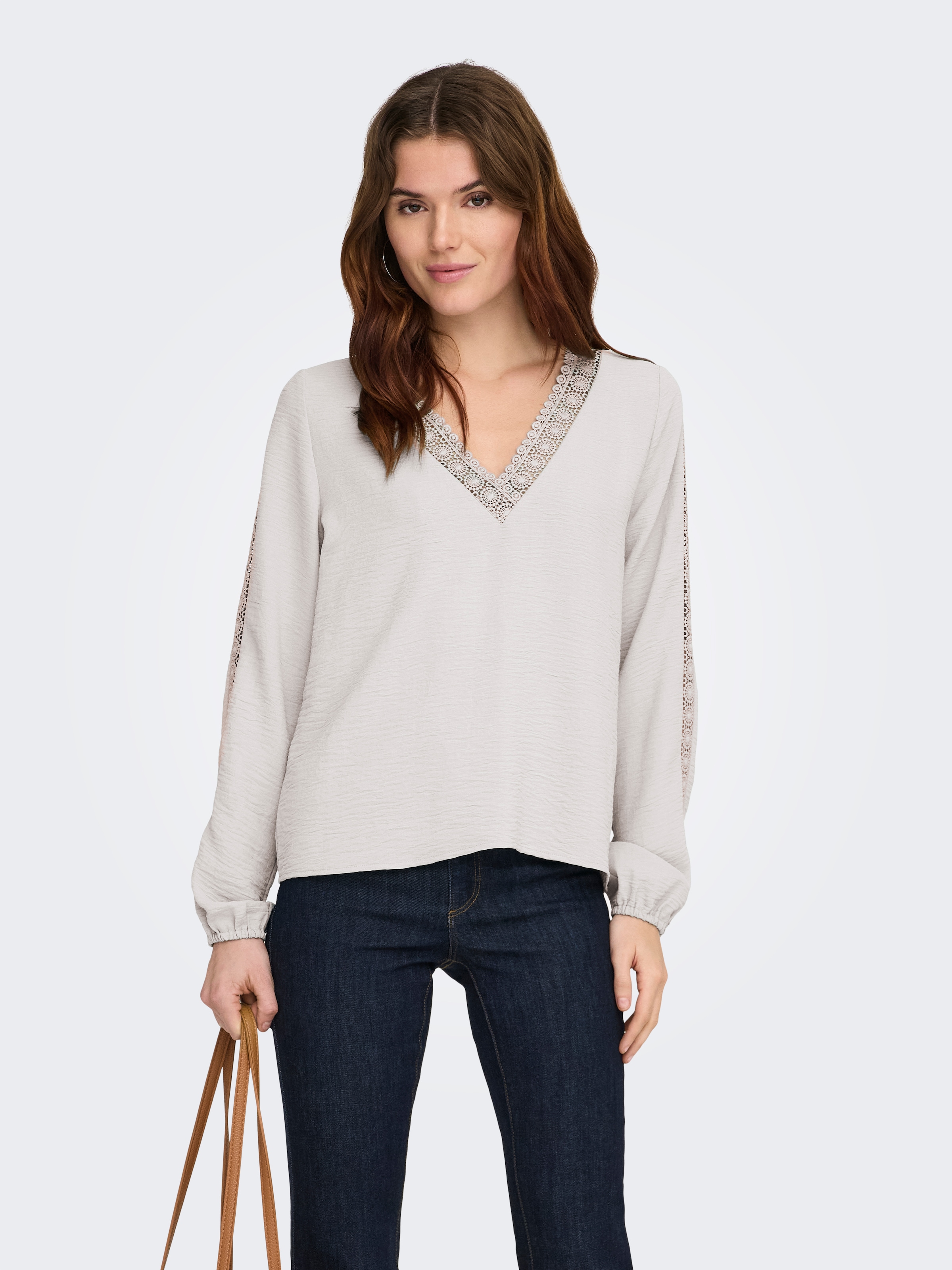 ONLY Blouse à manches longues »ONLGREGOR METTE LS LACE TOP WVN« Kunstfaser, regular fit, V-Ausschnitt, Regular Waist