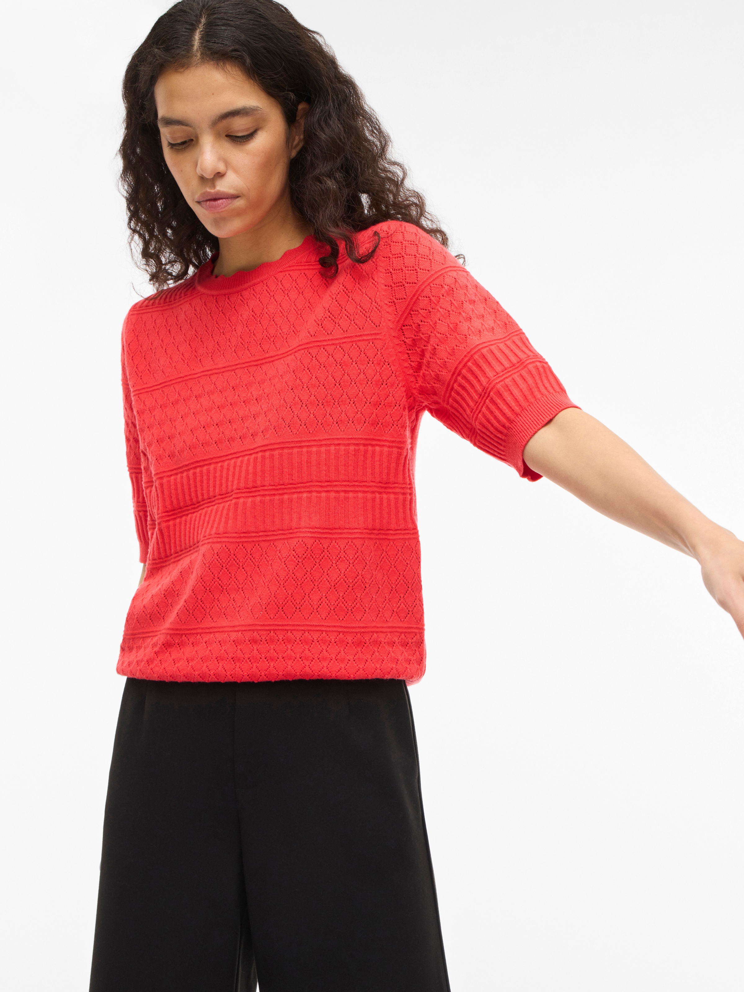 Image of Vila Kurzarmpullover "VIMILOS S/S O-NECK POINTELLE TOP - NOOS"