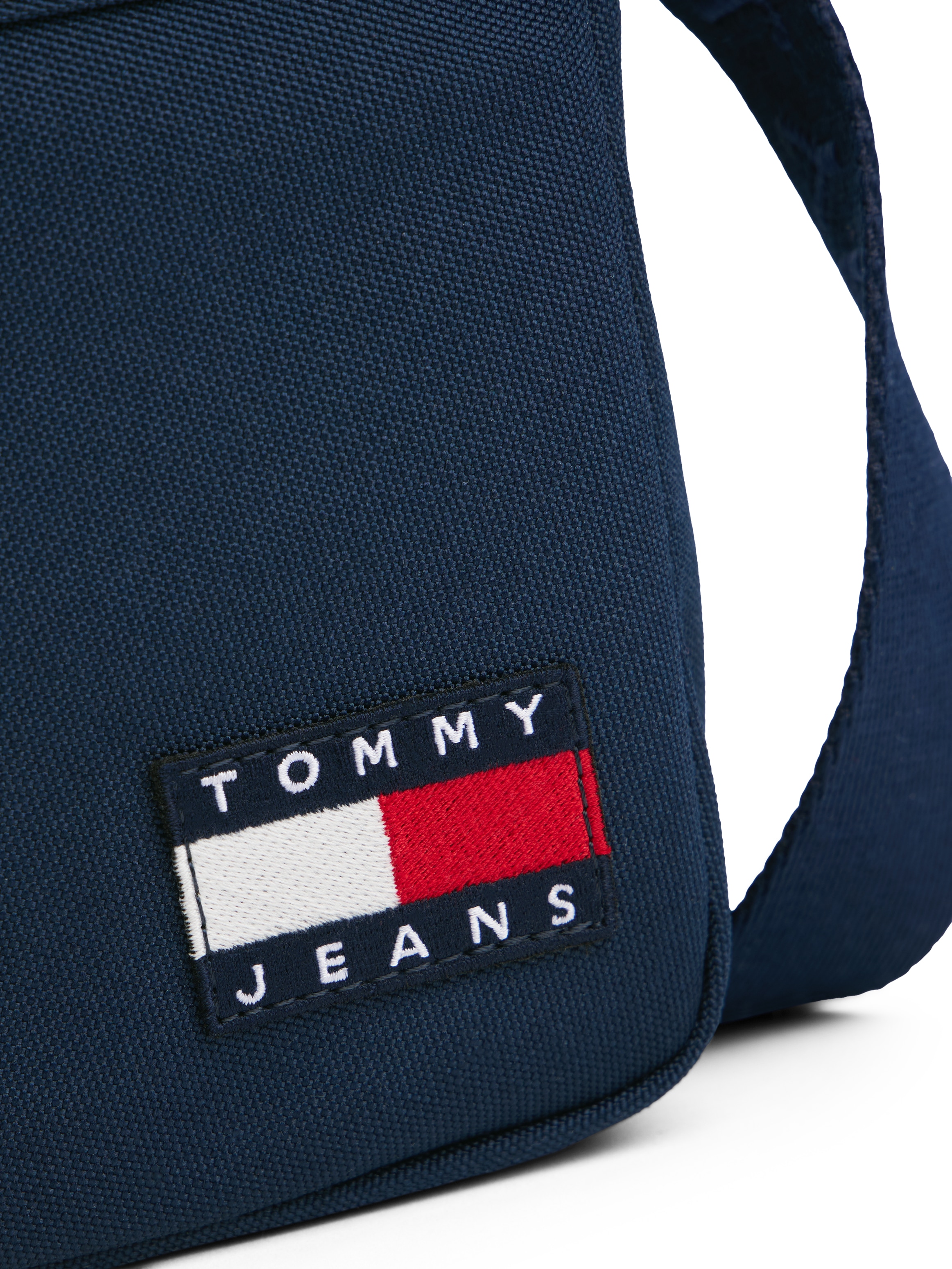 Tommy Jeans Umhängetasche »TJM ESS DAILY REPORTER« Men Schultertasche, Freizeitasche mit Tommy Jeans Flaggen-Aufnäher