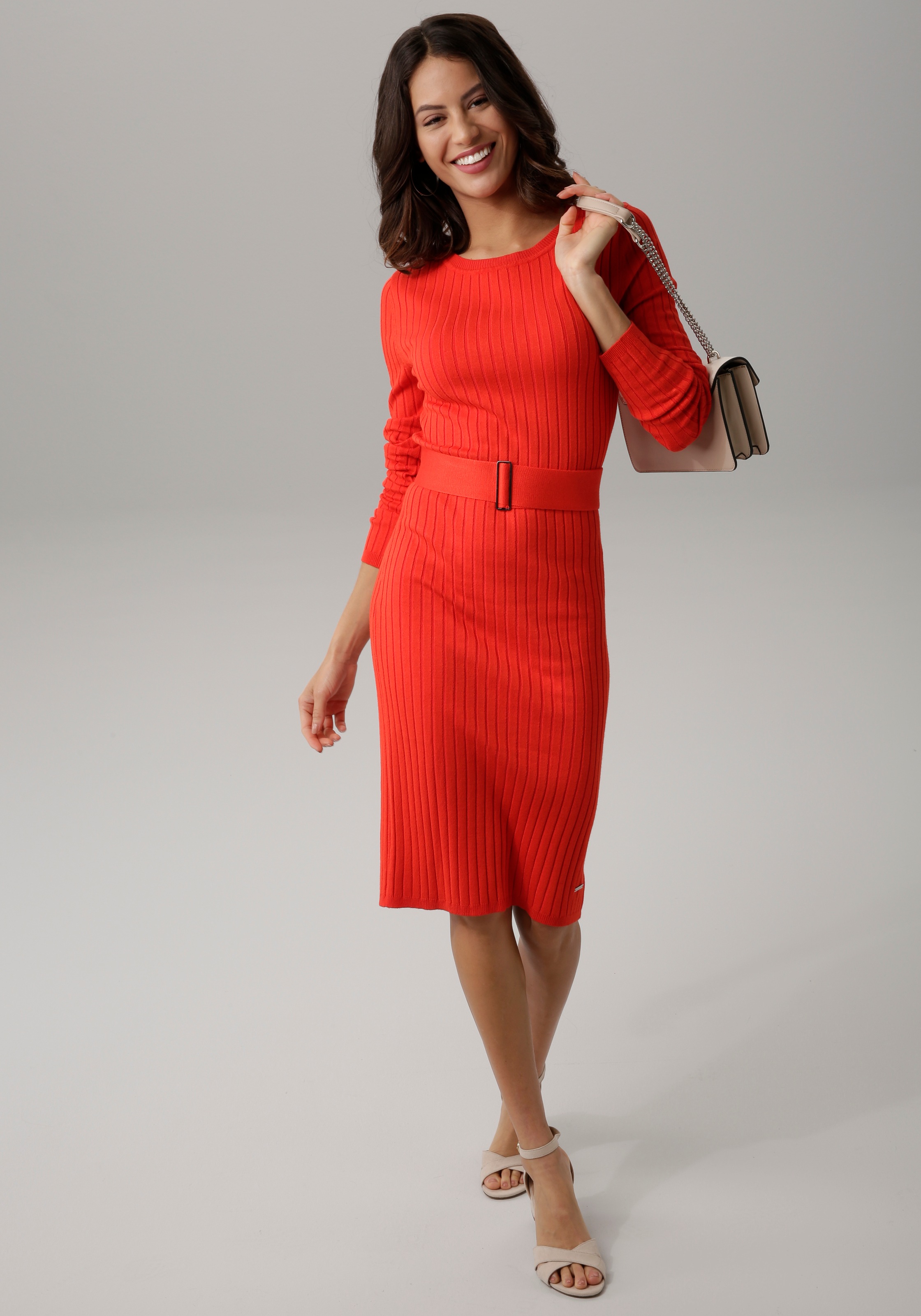 Image of Bruno Banani Strickkleid, Rippenstrick schmale Form bei Ackermann Versand Schweiz