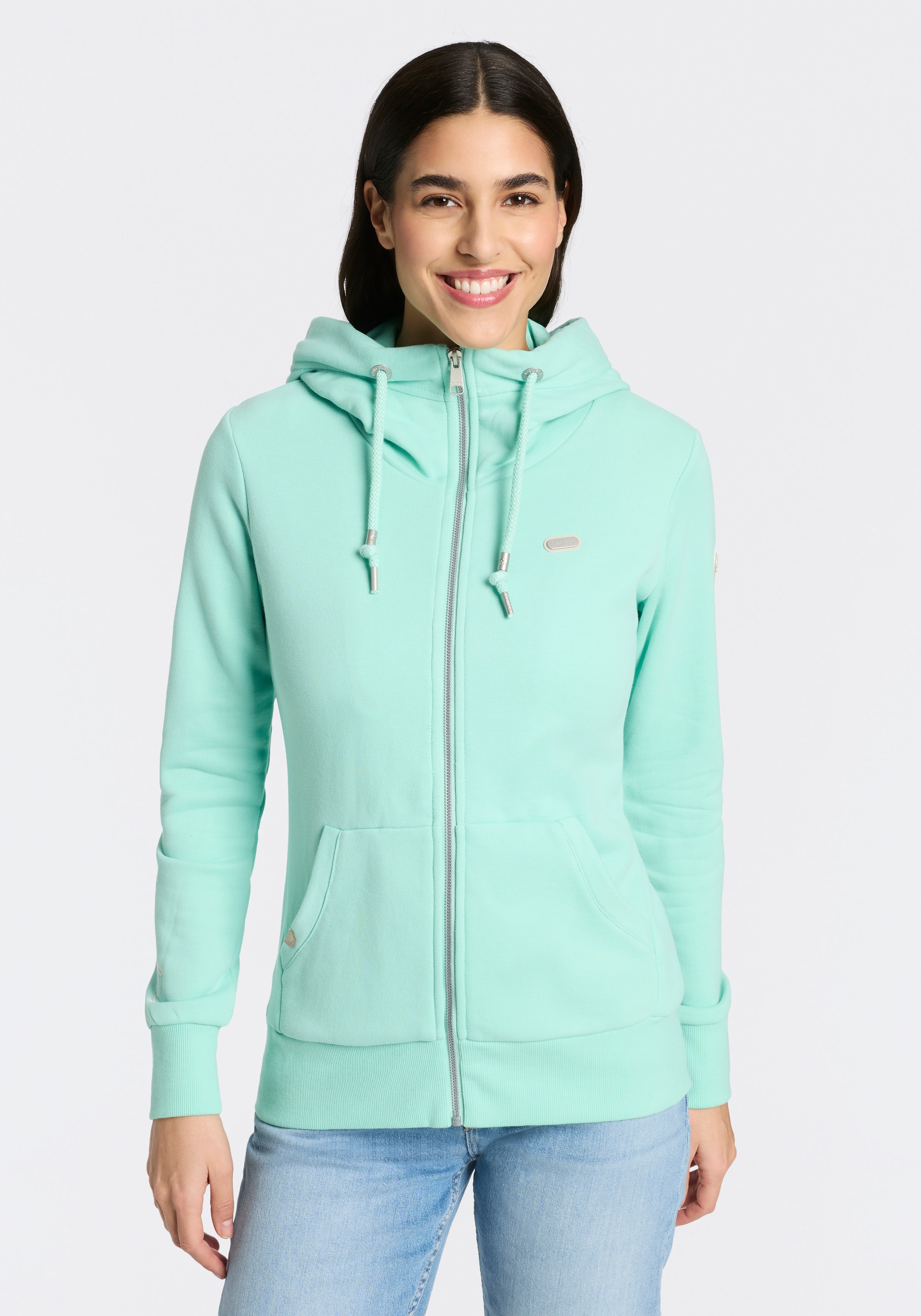 Image of Ragwear Kapuzensweatjacke "NESKIA ZIP A O" mit Kordelzug und Logo am Ärmel
