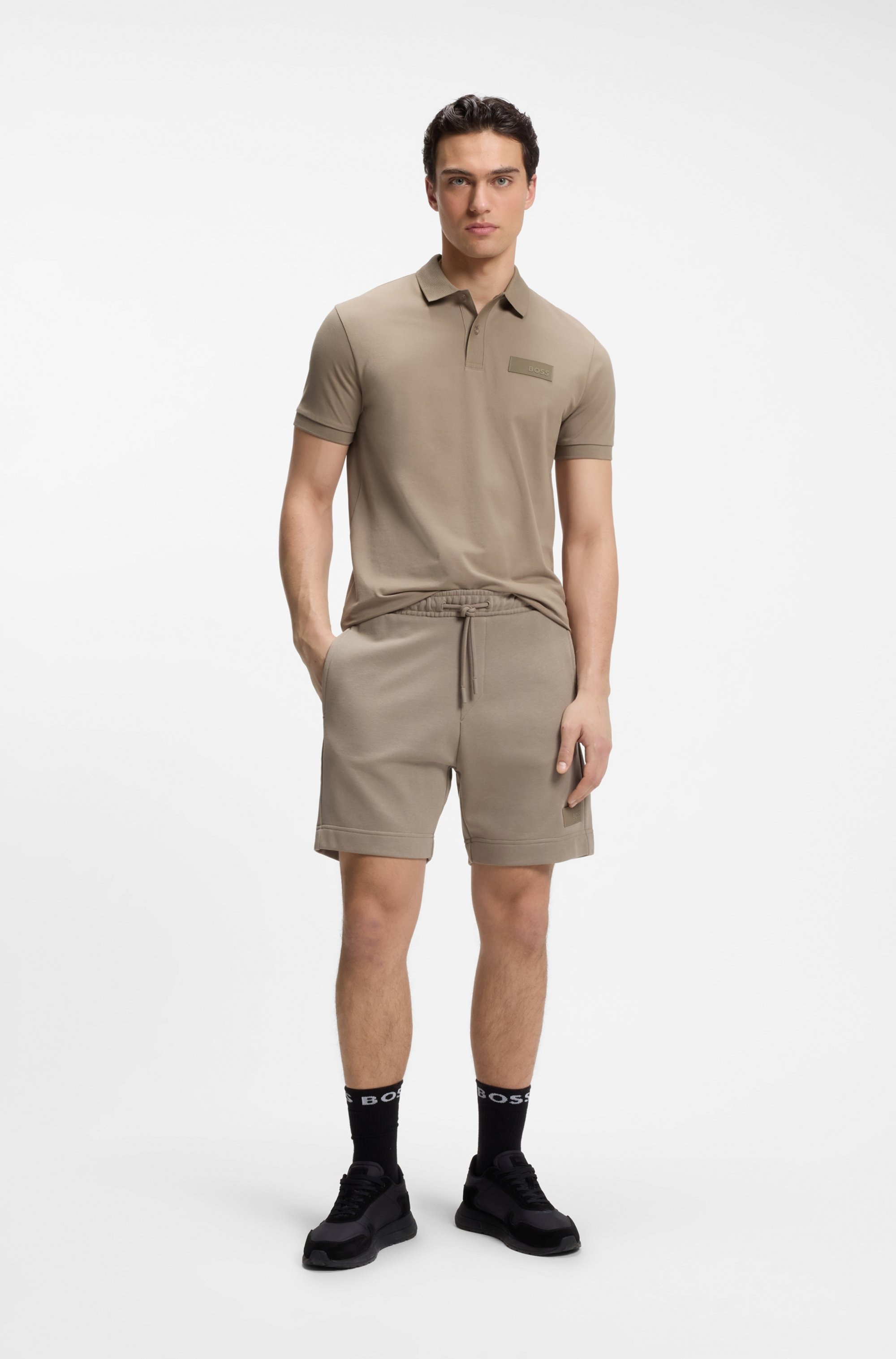 BOSS GREEN Poloshirt »Paddy Logo Patch Regular Fit« atmungsaktive Piqué-Webstruktur, Flachstrickkragen, gerader Schnitt