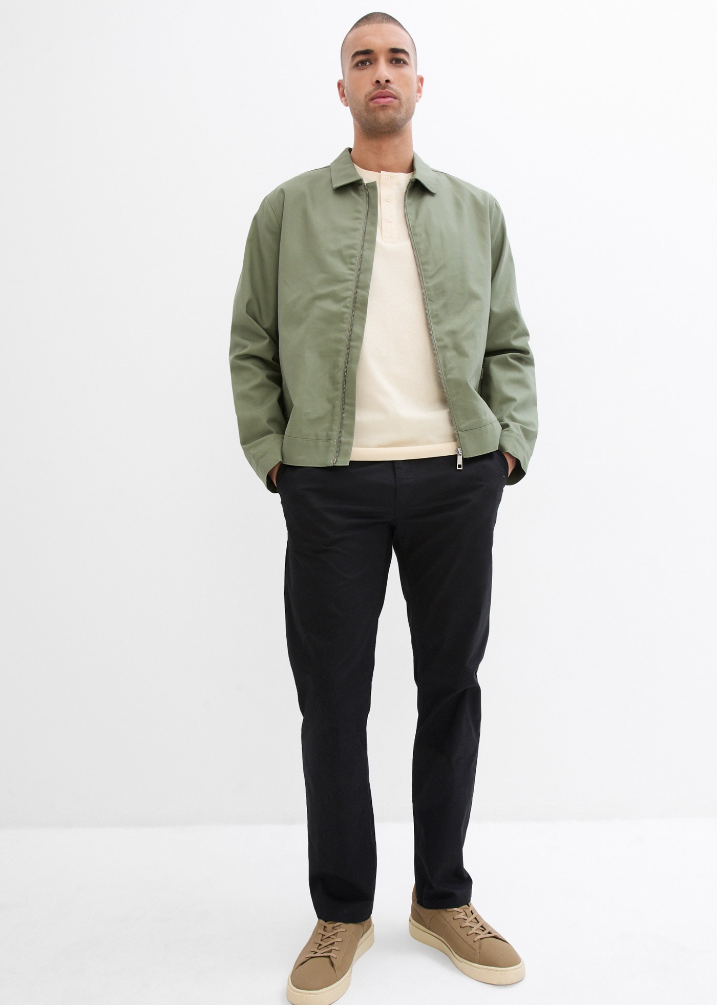 bonprix Chinos  aus Baumwolle mit Elasthan-Anteil, seitlicher Gummizug in der Taille