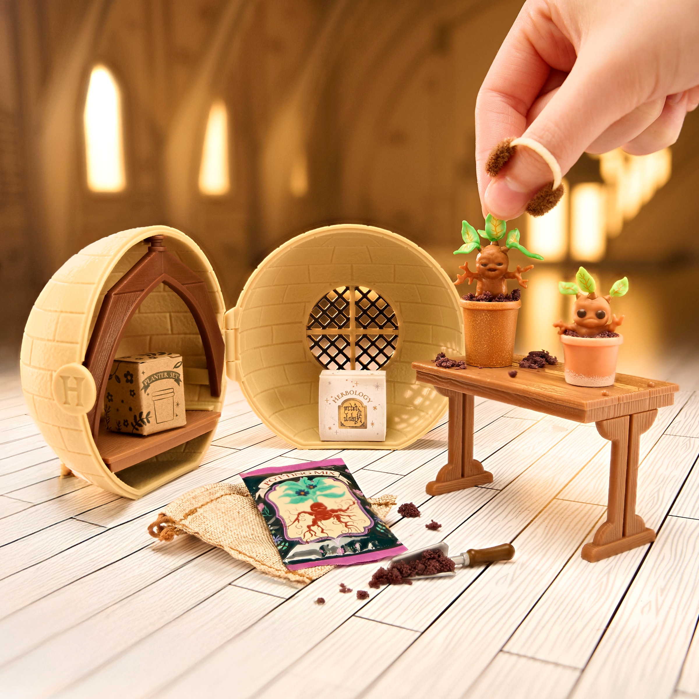 MGA ENTERTAINMENT Kreativset »MGA's Miniverse - Make It Mini Harry Potter Back to Hogwarts«, sortiere Lieferung