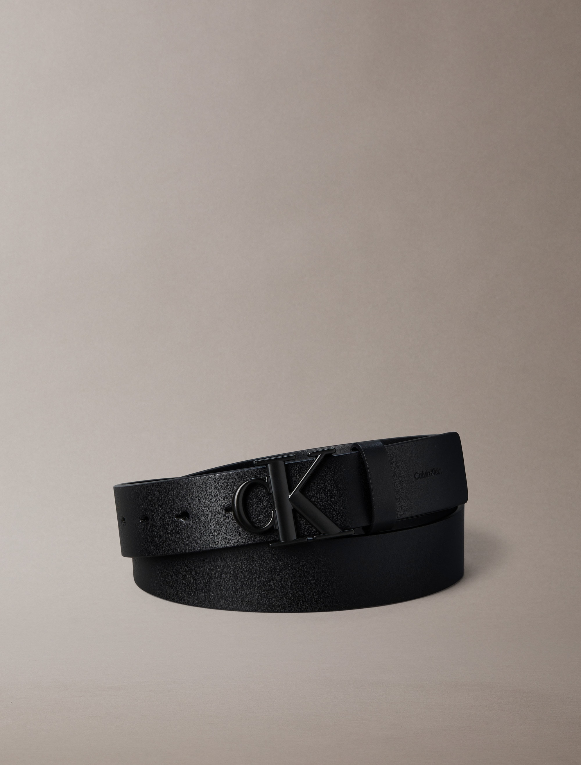 Image of Calvin Klein Ledergürtel "CK BUCKLE SMOOTH 35MM" Grössenverstellbar mit Metallschliesse