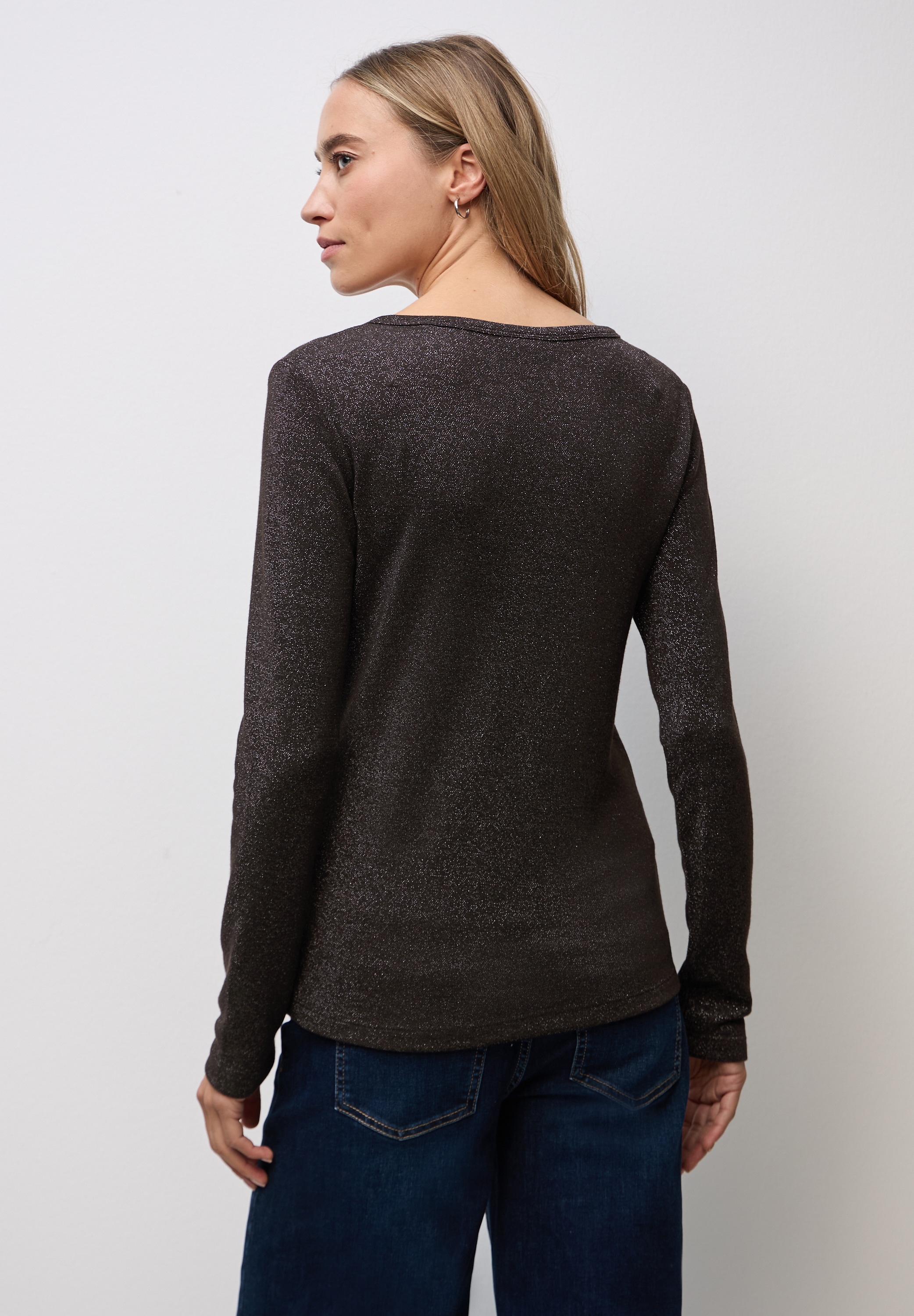 STREET ONE Langarmshirt im Glitzer-Look und ot Herz-Ausschnitt
