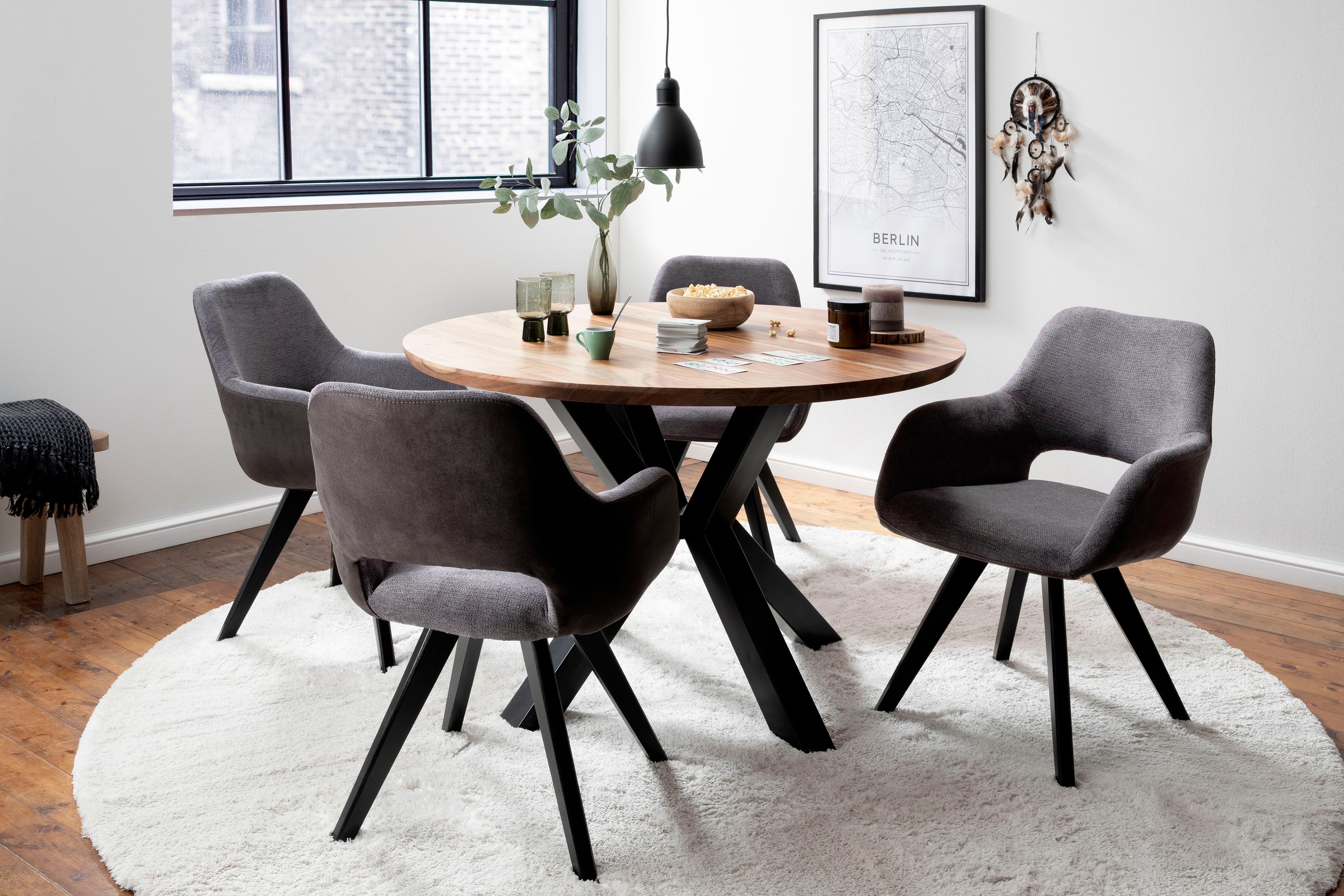 Image of MCA living Esstisch »Stirling«, Esszimmertisch Rund 120 cm breit, FSC zertifiziertes Akazie Massivholz bei Ackermann Versand Schweiz