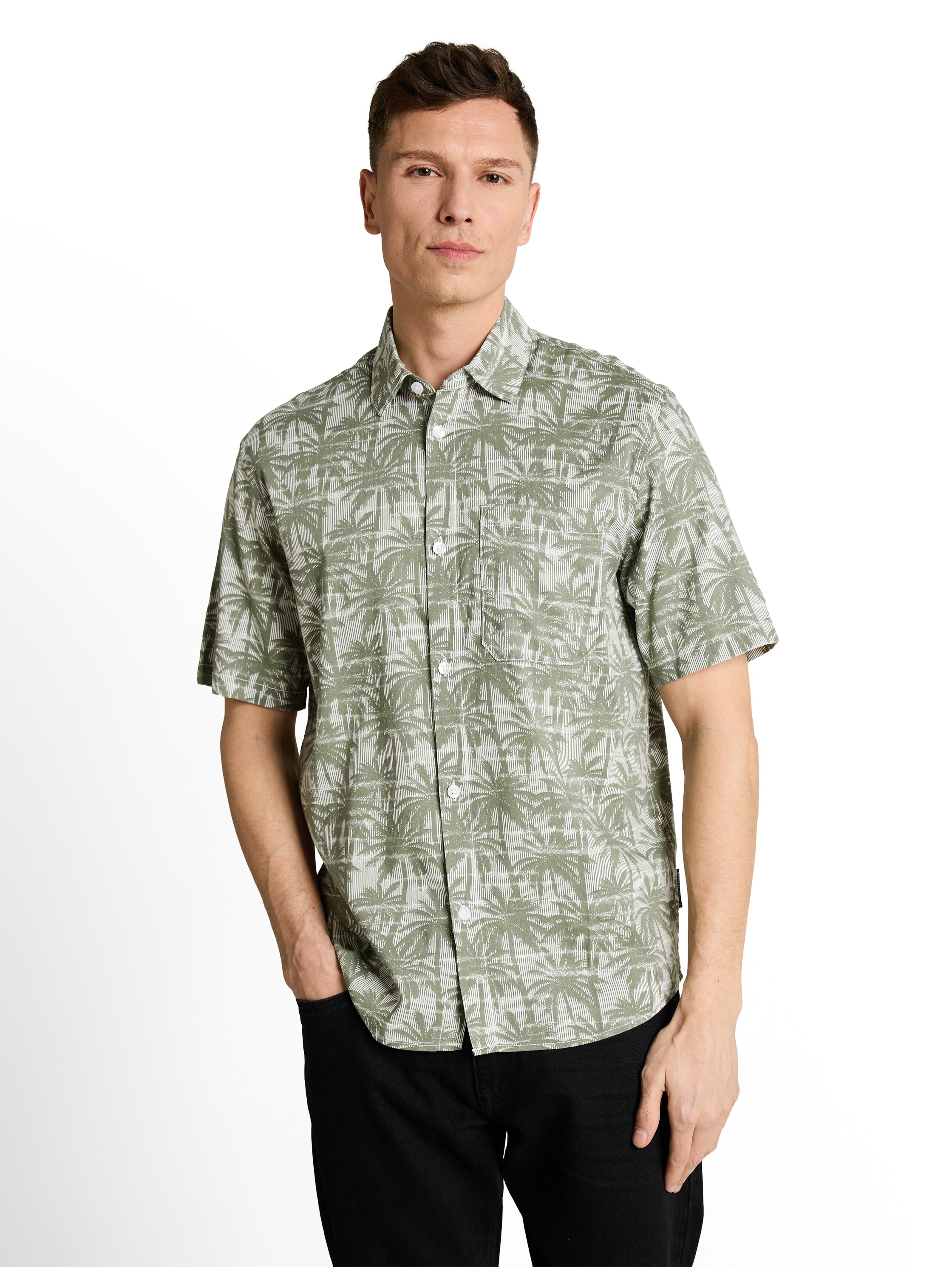 Image of TOM TAILOR Denim Kurzarmshirt Sommerhemd mit Palmen-Alloverprint