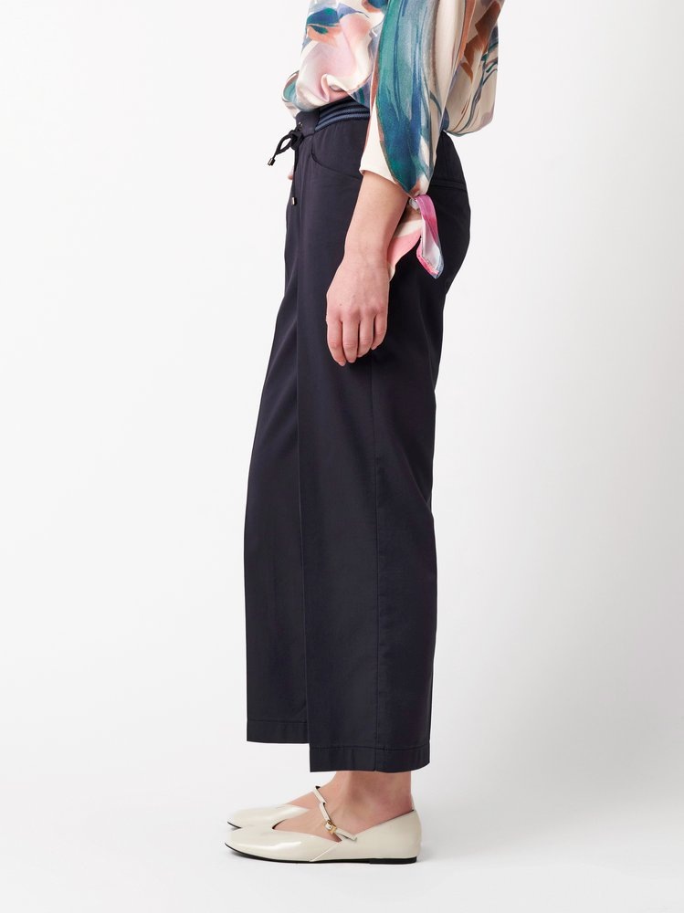 Image of TONI 7/8-Hose "Sue Wide 7/8" aus sommerlich leichtem Baumwollmix, mit Dehnbund