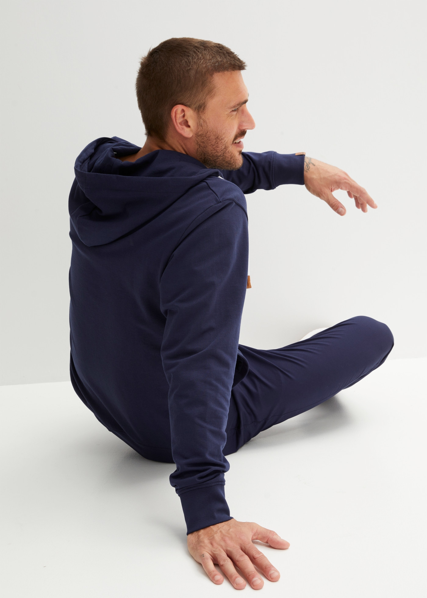 bonprix Kapuzensweatjacke Regular Fit, mit Kapuze