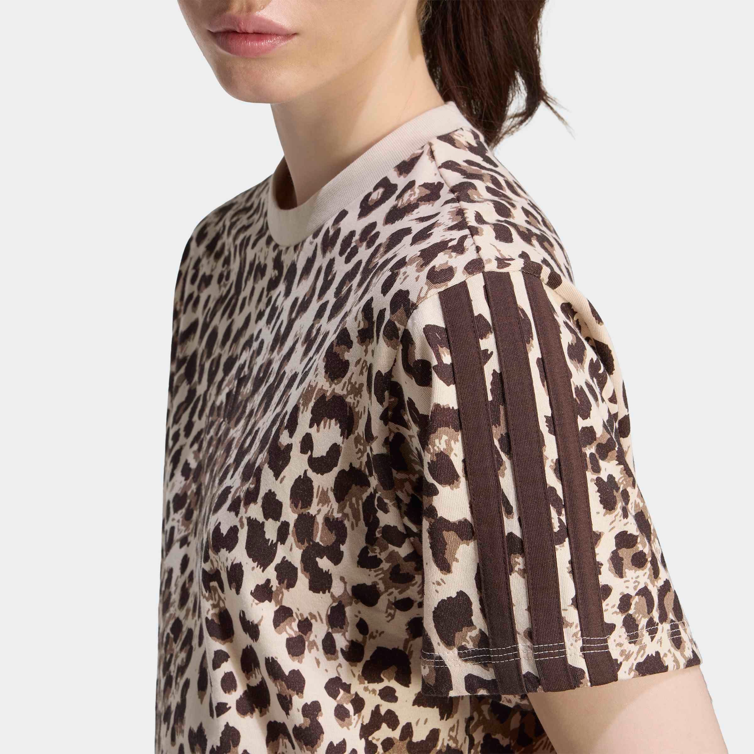 adidas Sportswear T-shirt »SEASONAL ESSENTIALS MIT ANIMALPRINT«