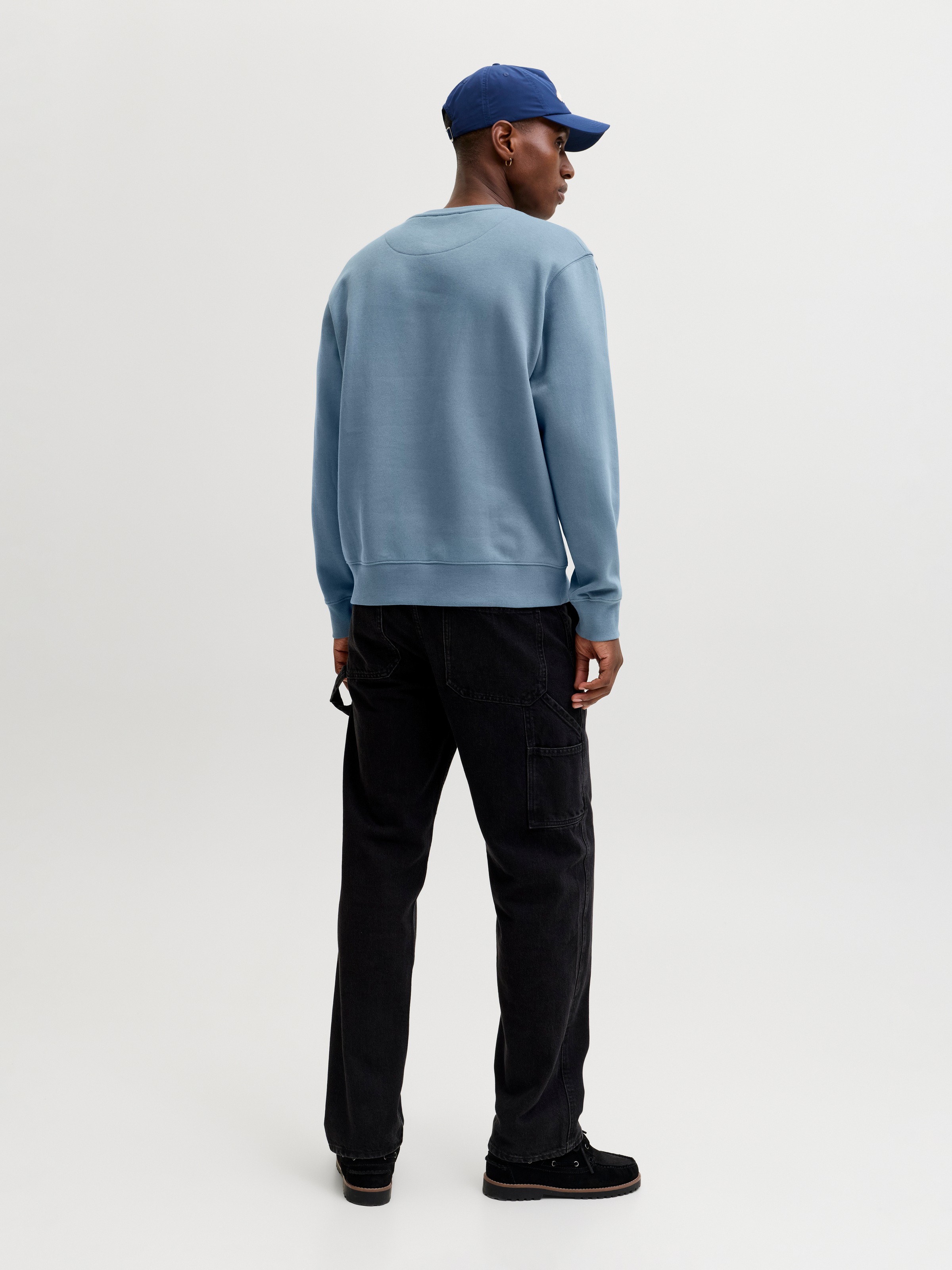 Jack & Jones Sweatshirt »JJESTAR BASIC SWEAT CREW NECK NOOS«, mit Rundhalsausschnitt
