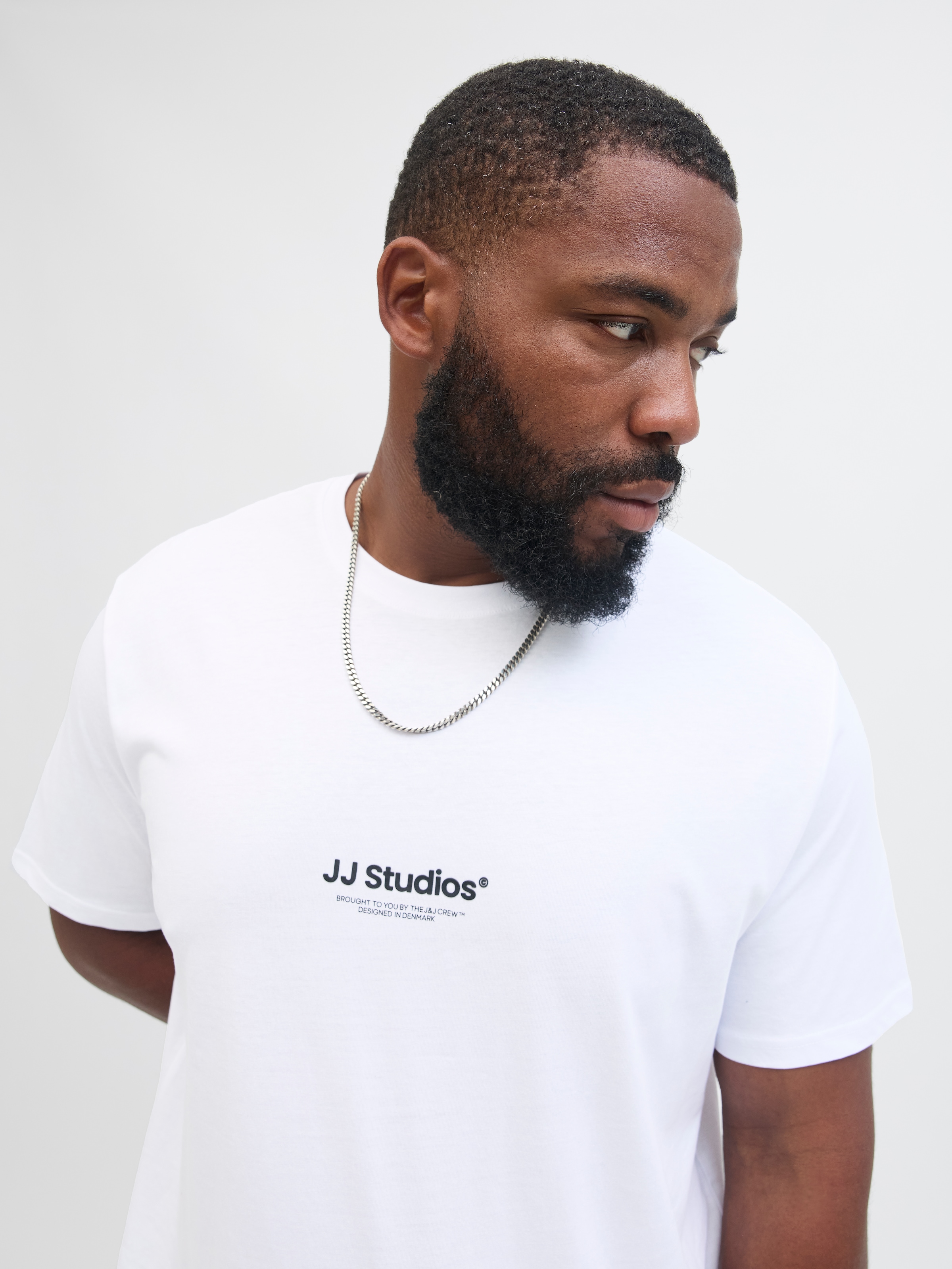 Jack & Jones PlusSize T-Shirt »JJESOHO TEE SS CREW NECK NOOS PLS« mit Logobranding