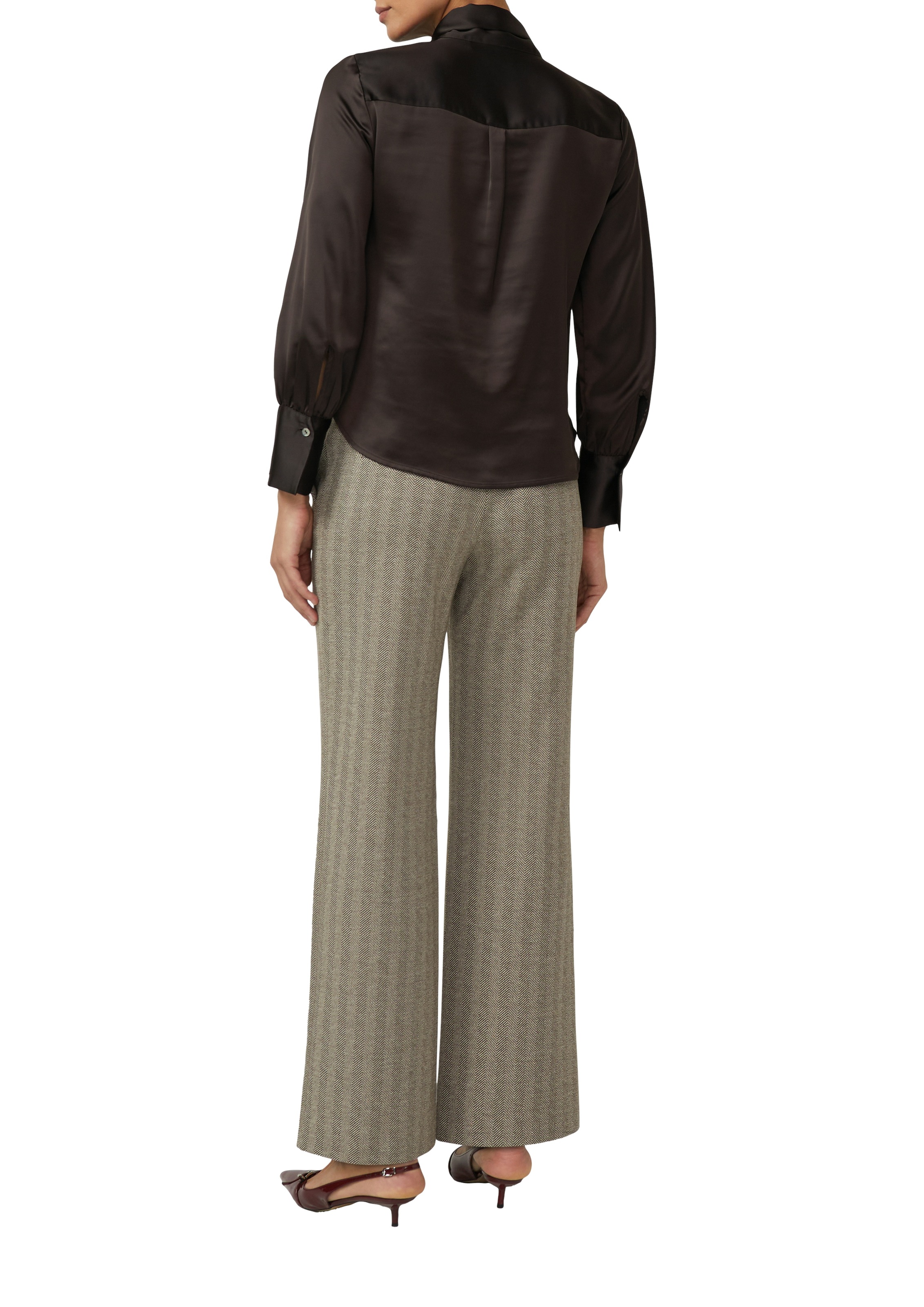 s.Oliver BLACK LABEL Chemise en satin mit eleganter Kragen-Schluppe