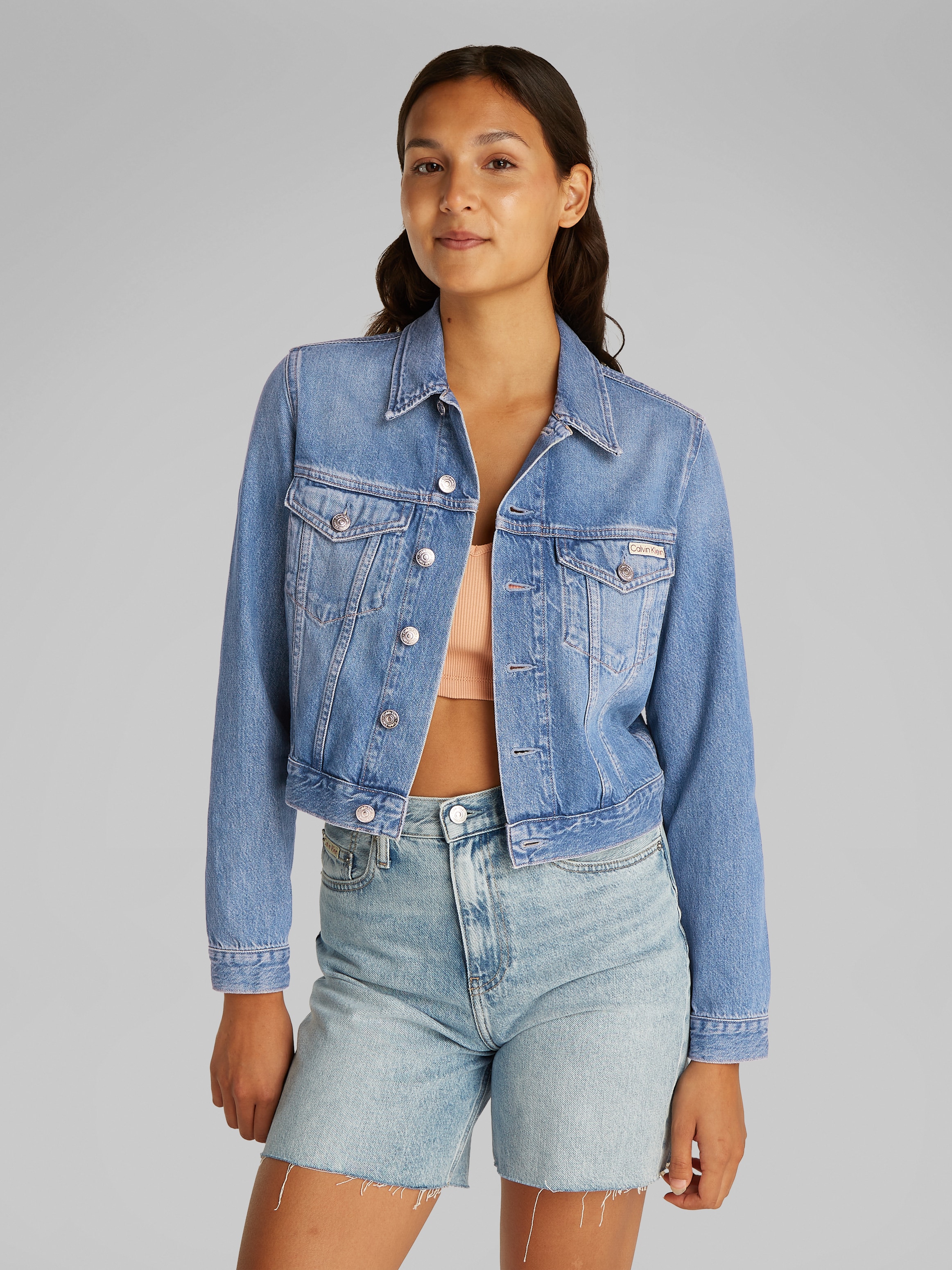 Calvin Klein Jeans Jeansjacke »CROPPED 90'S DENIM TRUCKER«, in hellblauer Waschung