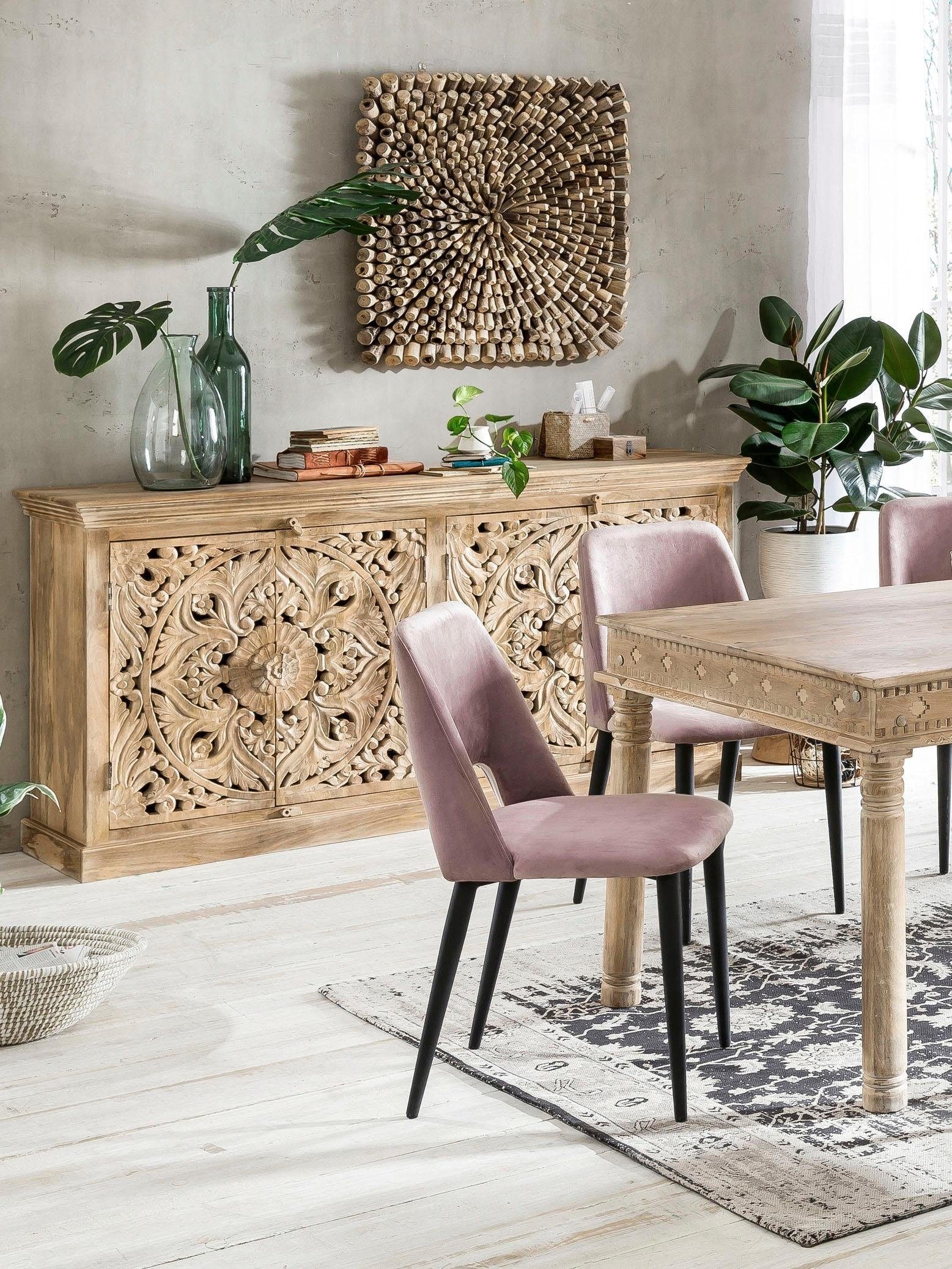 SIT Buffet »Grosseto aus Mangoholz mit 4 Türen und aufwändigen Schnitzereien« Buffet massif de style oriental avec grand espace de rangement