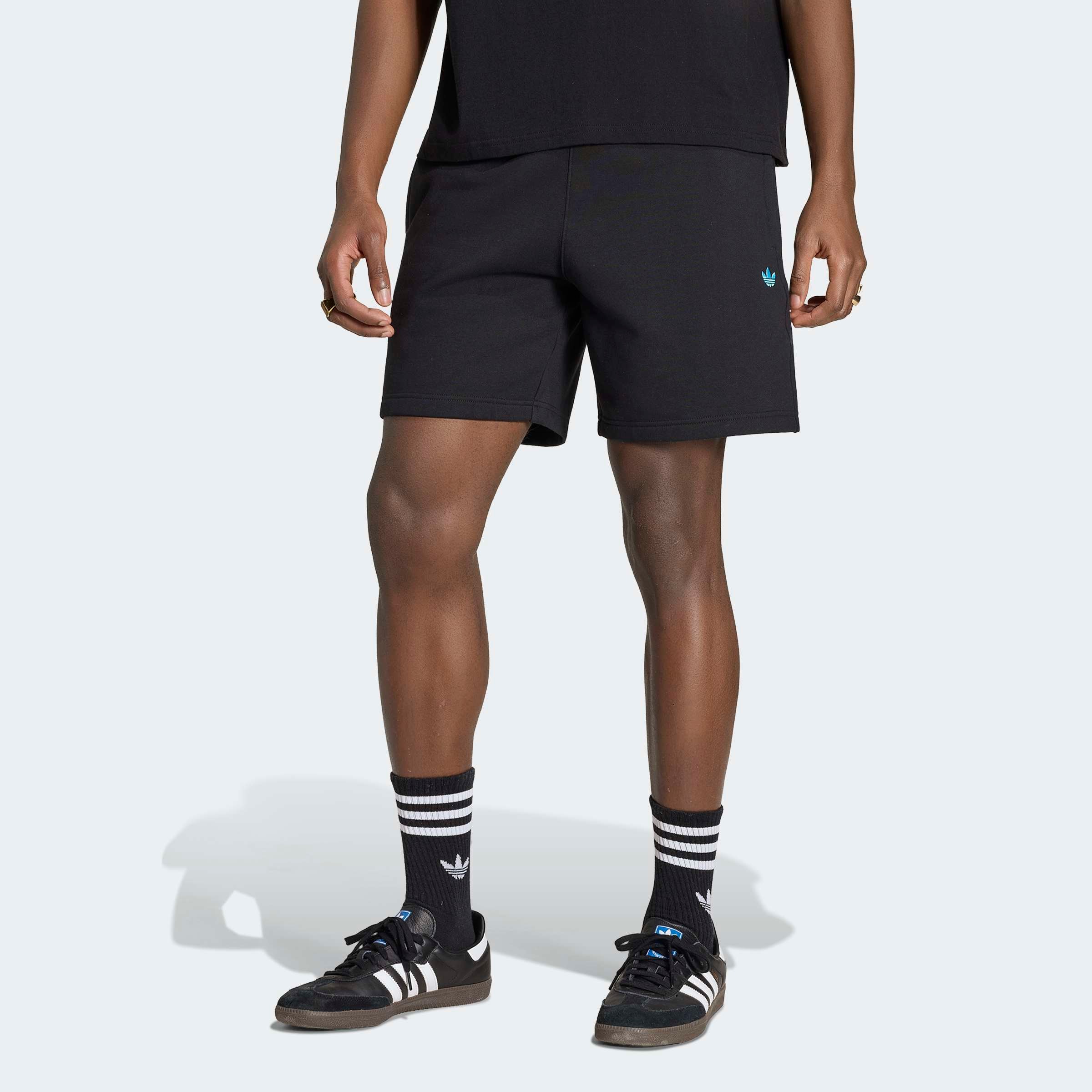 Image of adidas Originals Shorts "TREFOIL ESSENTIALS FLEECE-, 18 CM" sportliche Shorts, für Erwachsene