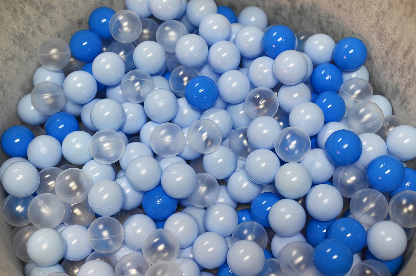 Knorrtoys® Bällebad »Soft, Grey«, mit 300 Bällen soft Blue/Blue/transparent; Made in Europe