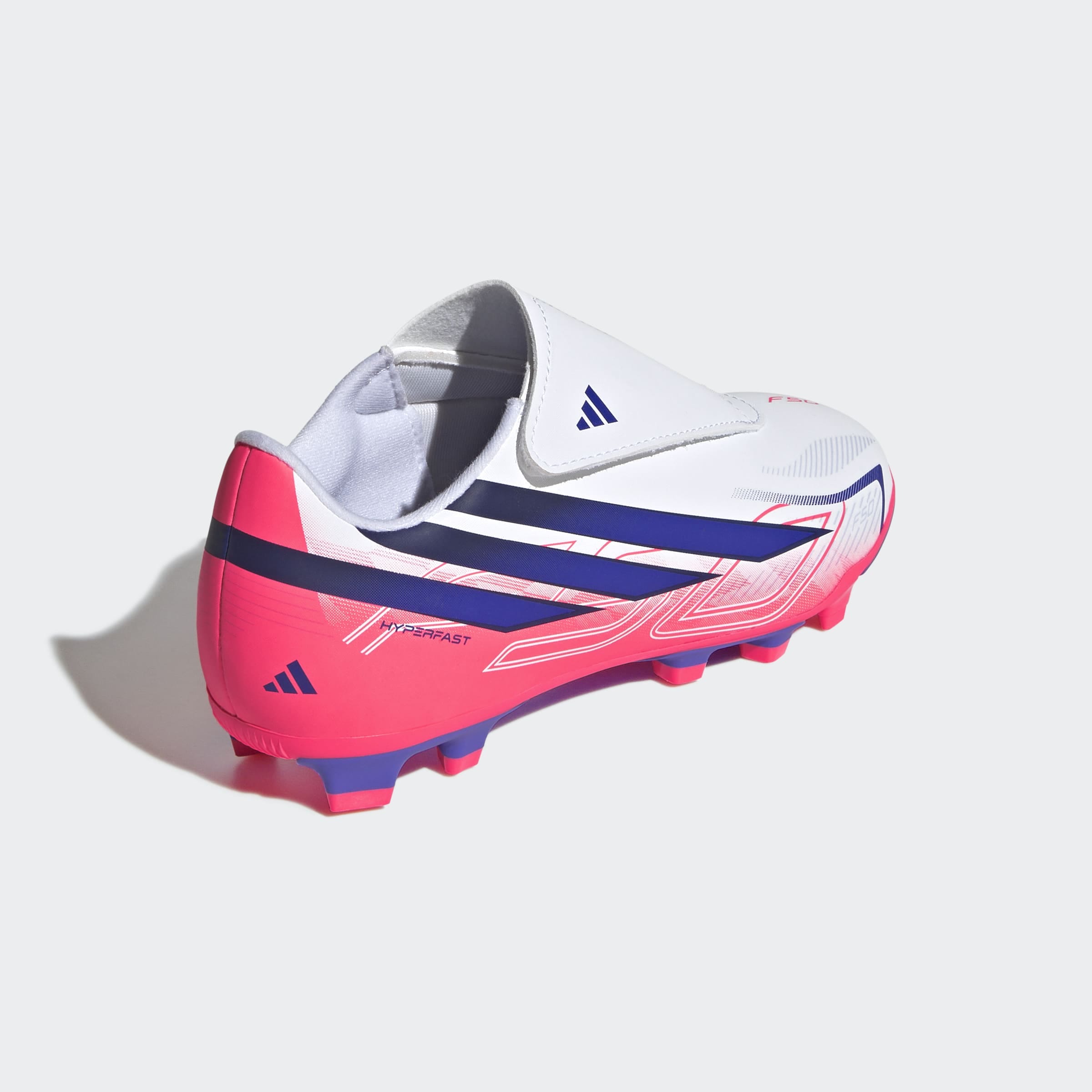 adidas Performance Chaussure de football »F50 HYPERFAST CLUB KIDS , KLETTVERSCHLUSS, FESTE BÖDEN/MULTI GROUND«  adapté à de nombreux types de sols, pour adolescents et enfants