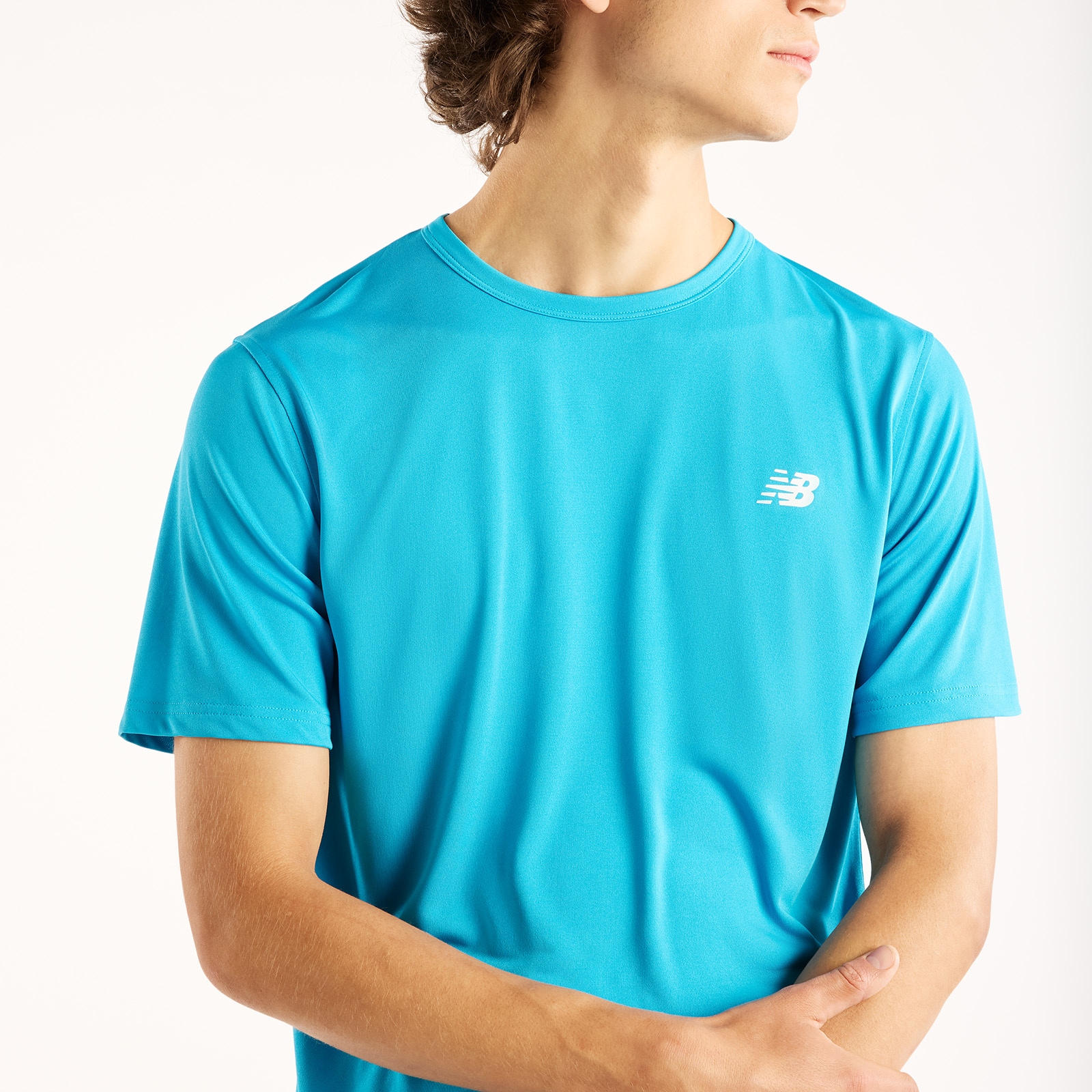 New Balance T-shirt d'entraînement »SPORT ESSENTIALS UTILITY T-SHIRT« respirant, séchage rapide, en polyester