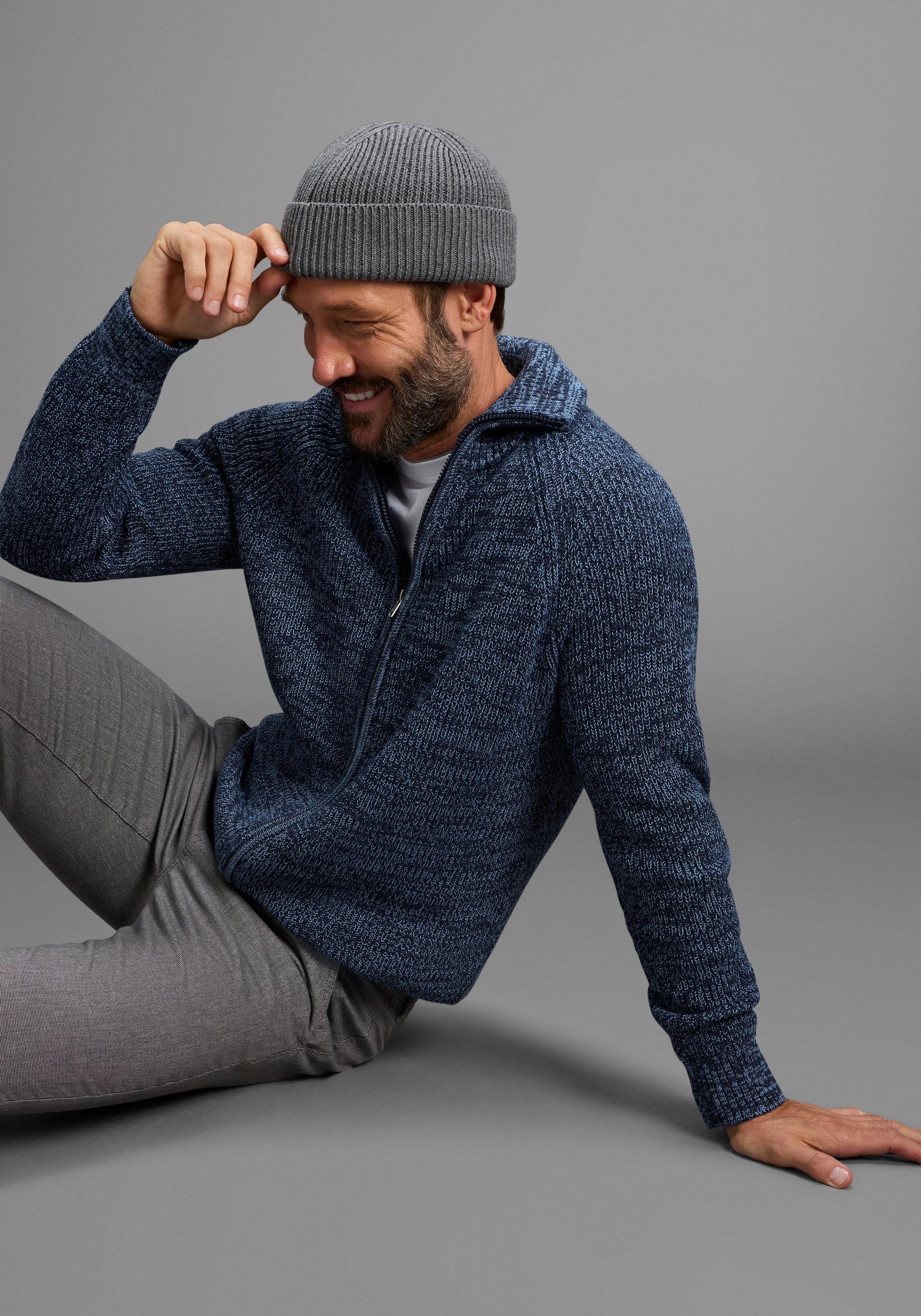 Image of Mans World Strickjacke "Mit Stehkragen & Reissverschluss" melierte Optik,weicher Griff, Perfekt für die kältere Jahreszeit