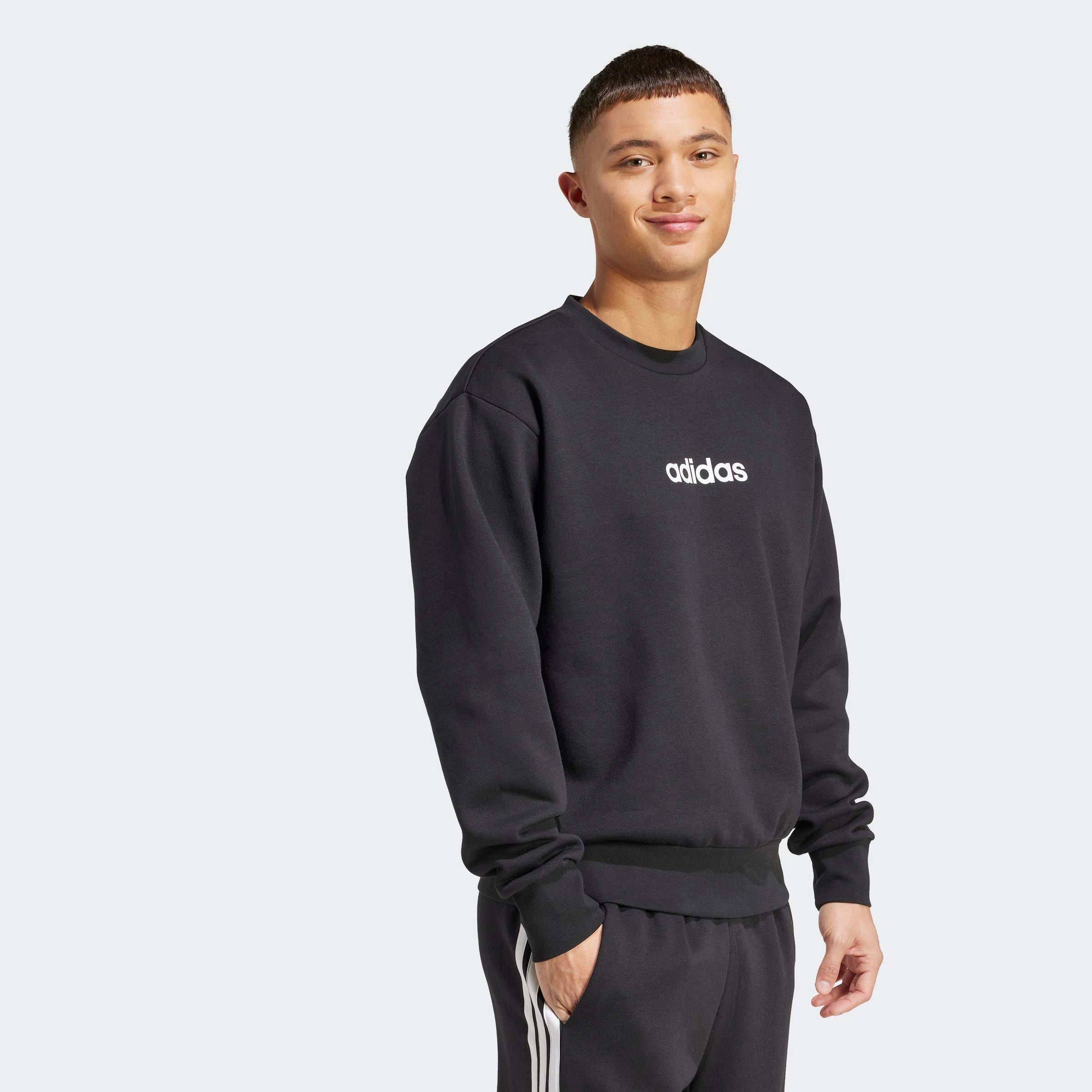 Image of adidas Sportswear Sweatshirt "ESSENTIALS LINEAR FLEECE"