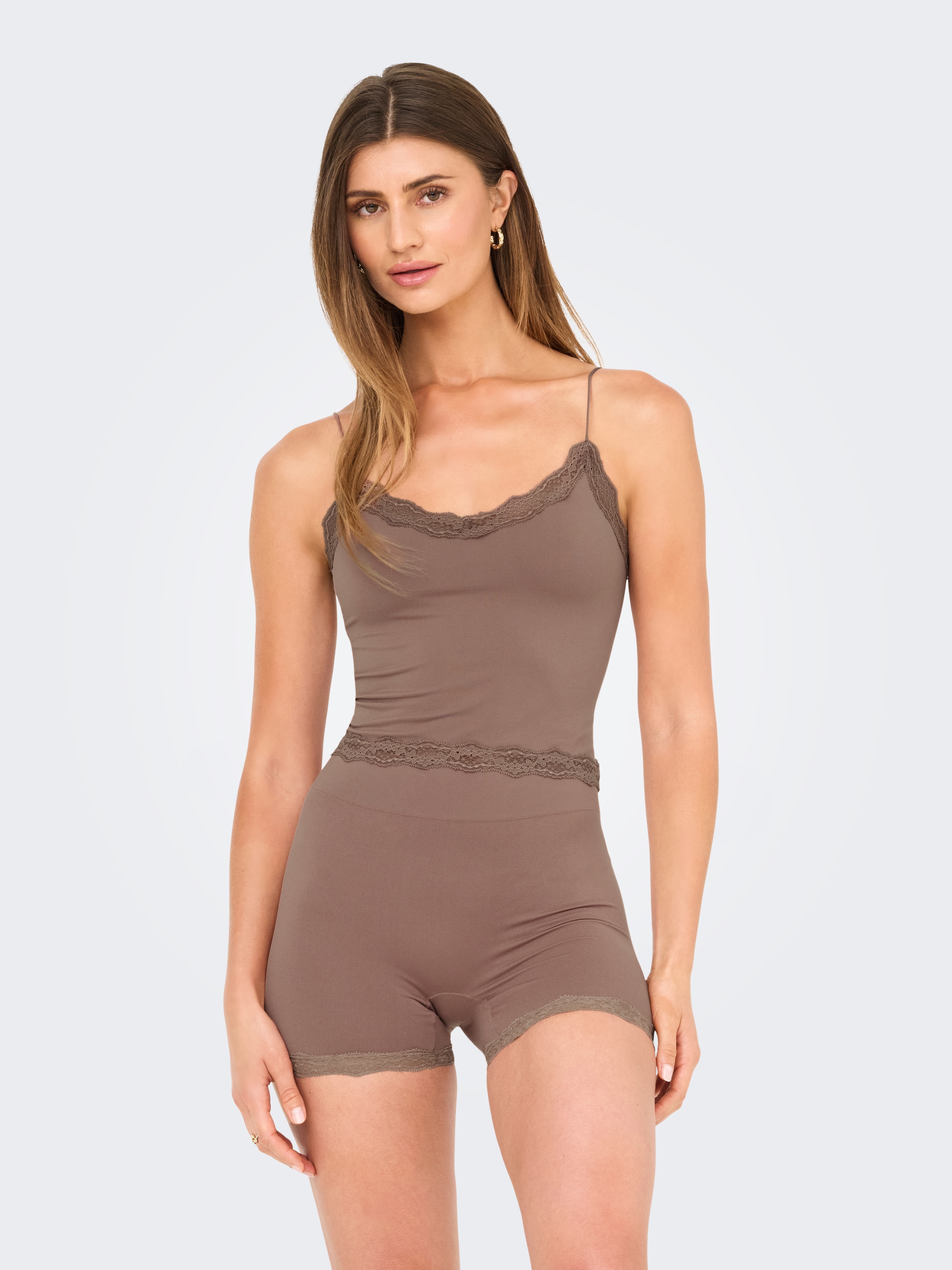 ONLY Spitzentop »ONLVICKY LACE SEAMLESS CROPPED TOP«