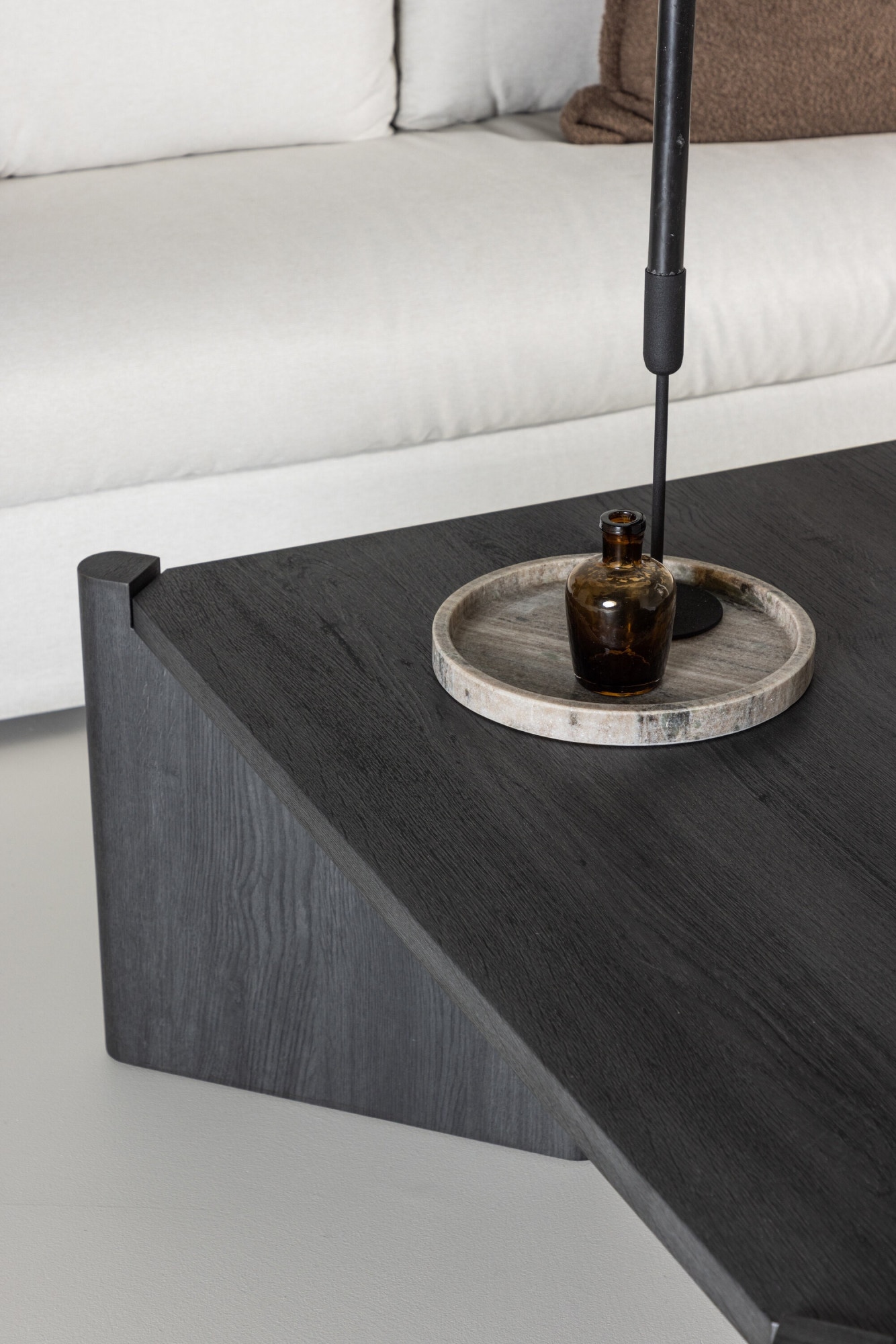 Venture Home Couchtisch »Rogaland, quadratischer Couchtisch, modern & elegant, 100 × 100 cm« Sofatisch, MDF, quadratisch, niedrig, geräumig, raffiniert