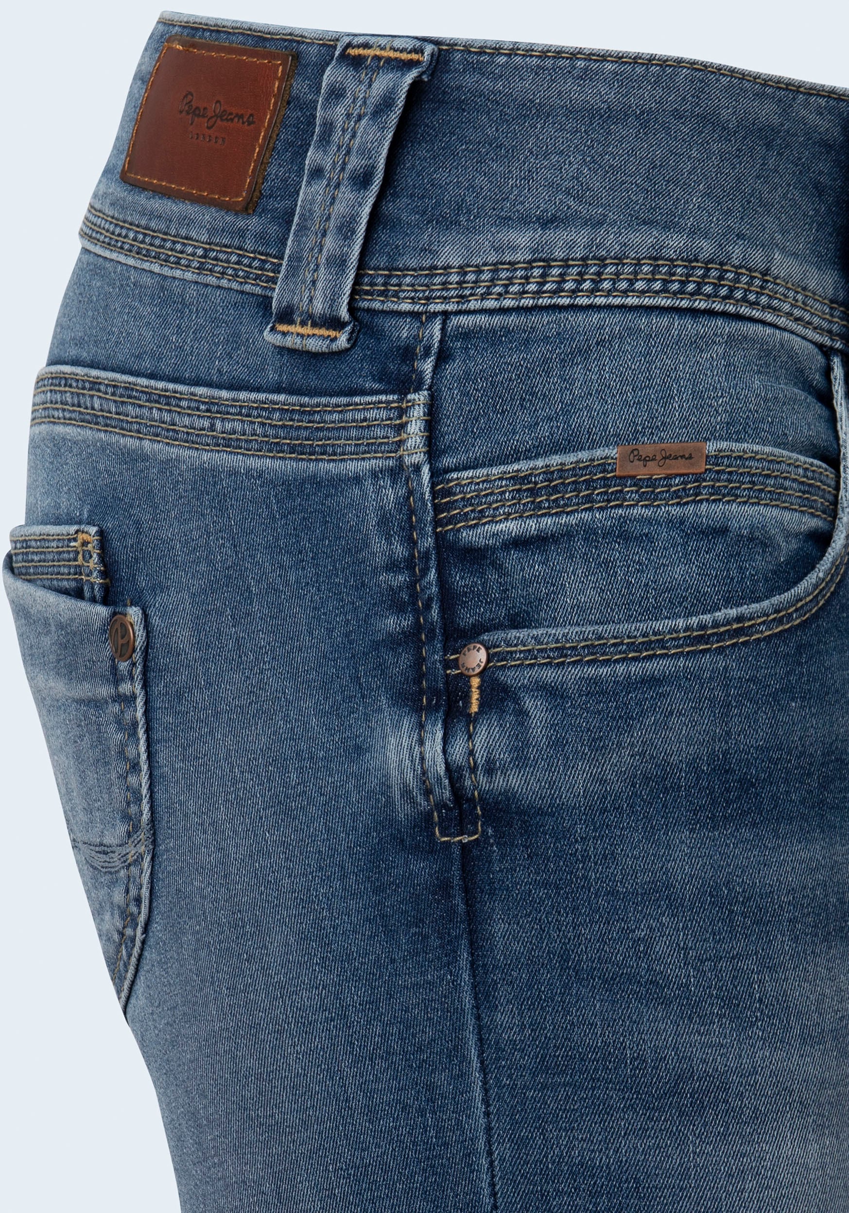 »VENUS«, Regular-fit-Jeans mit Badge Pepe ♕ Jeans auf versandkostenfrei