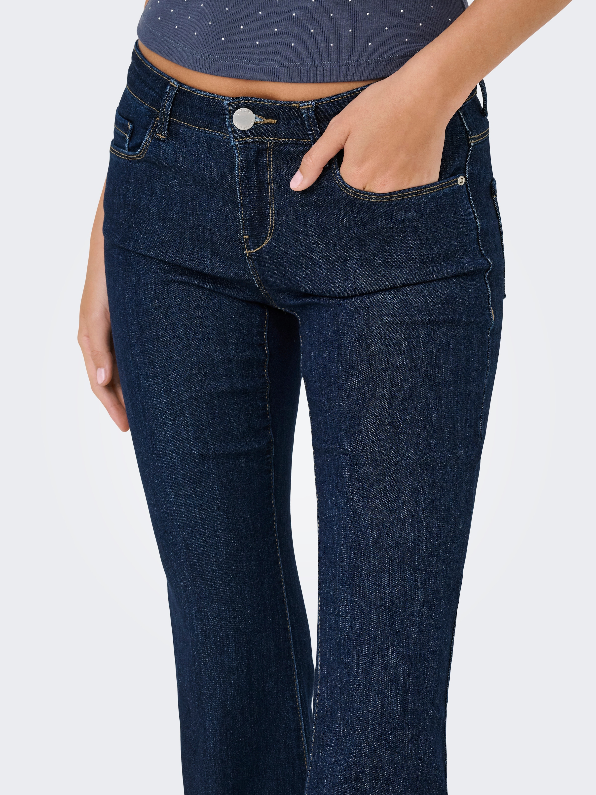 ONLY Jeans bootcut »ONLHELLA LOW RETRO FLARED DNM« Mélange viscose, coupe bootcut,