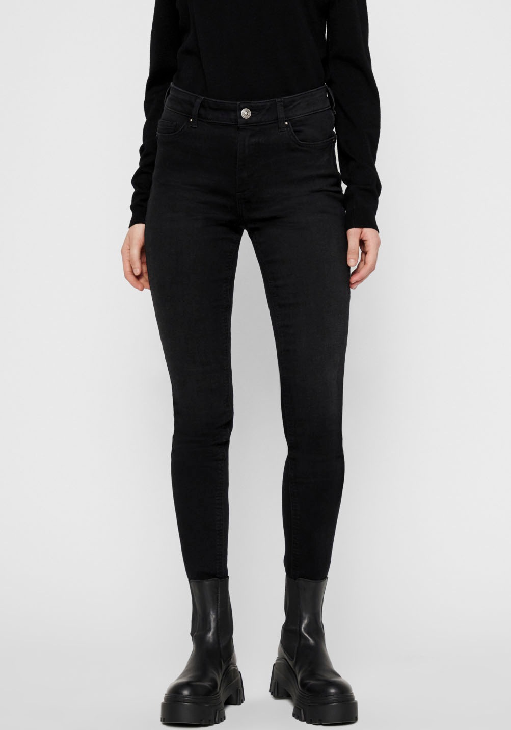 Image of pieces Skinny-fit-Jeans »PCDELLY«, Black washed bei Ackermann Versand Schweiz