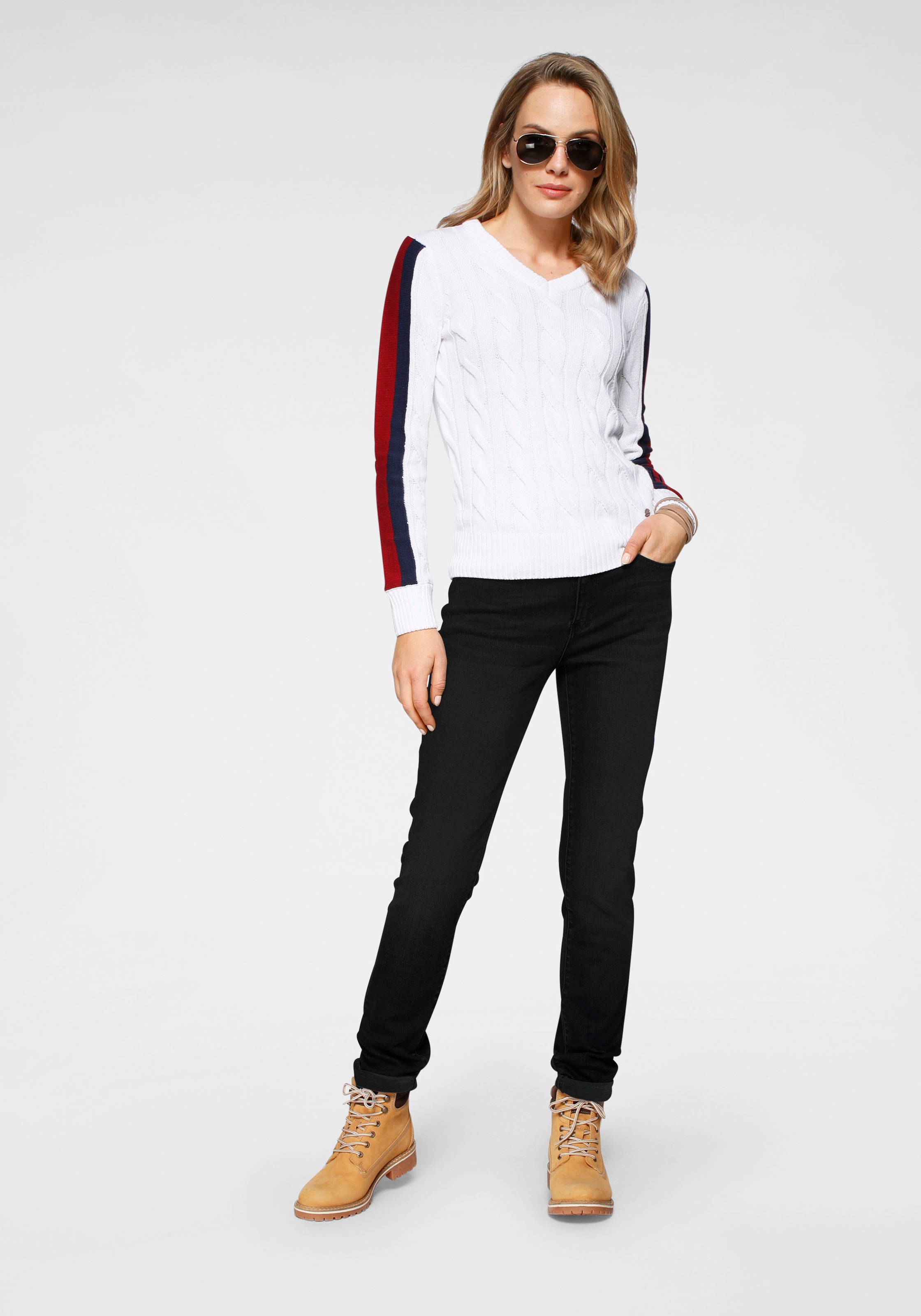 Image of H.I.S Slim-fit-Jeans »High-Waist«, Ökologische, wassersparende Produktion durch OZON WASH bei Ackermann Versand Schweiz