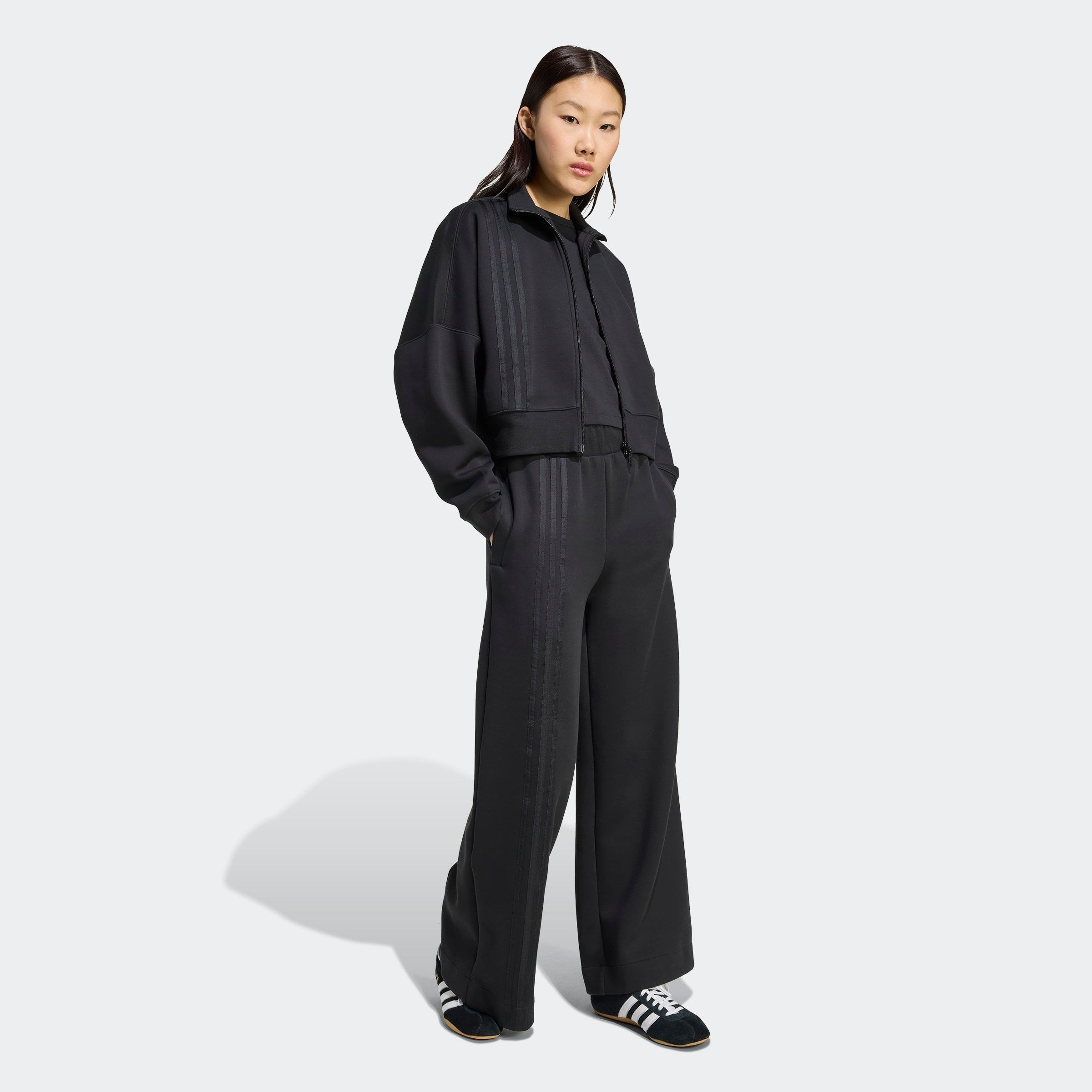 adidas Originals Sweatjacke »OFF PLACED 3-STREIFEN ZIP UP« mit Reissverschluss, mit glatter Materialstruktur