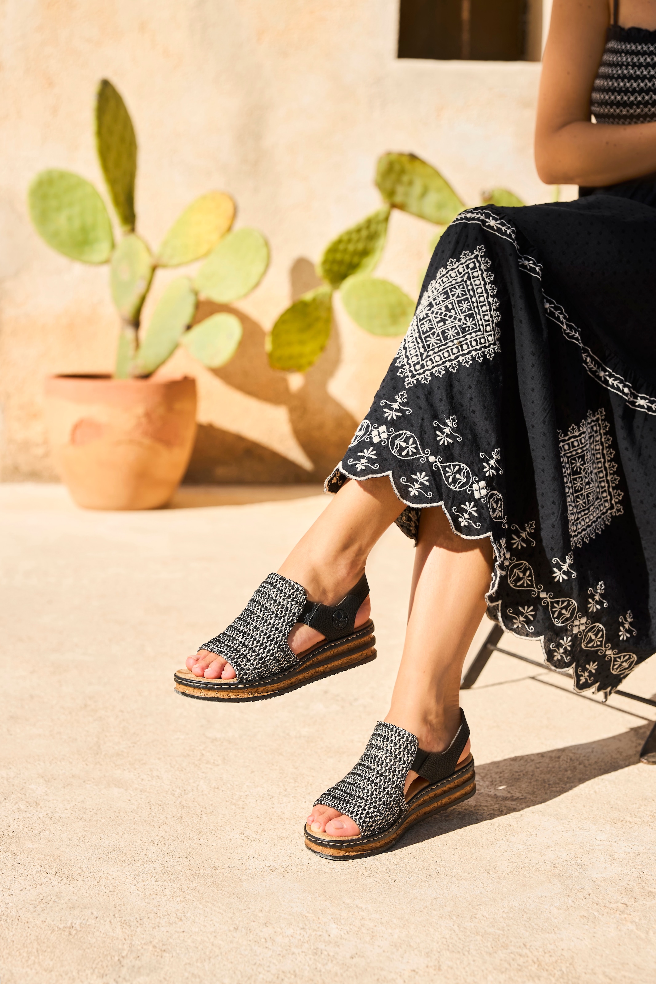 Rieker Sandales compensées  Sommerschuh, Strandschuh, Sandale in Flechtoptik