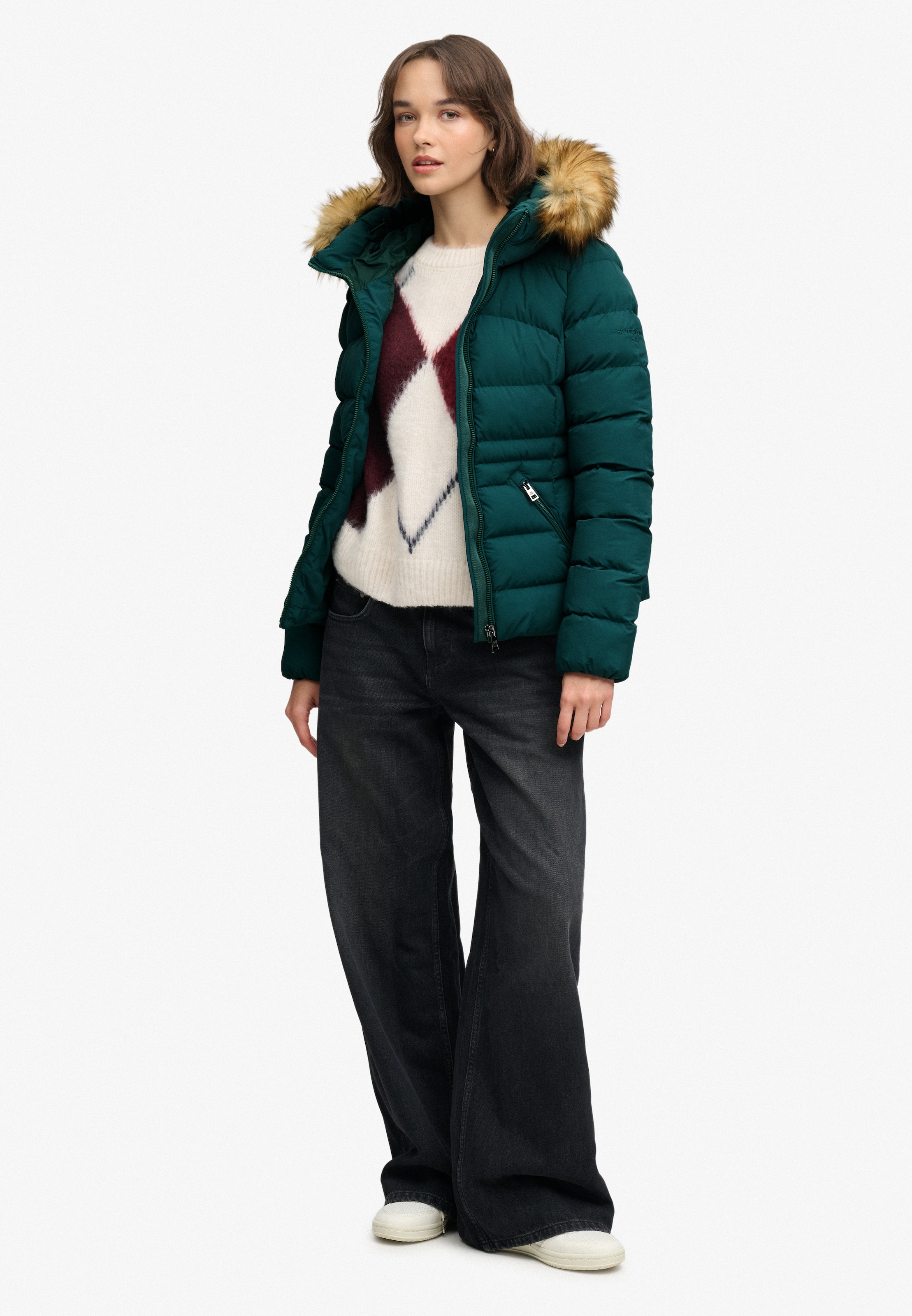 Superdry Veste matelassée »HOOD FAUX FUR FUJI PADDED JKT« avec capuche fibre synthétique, coupe slim