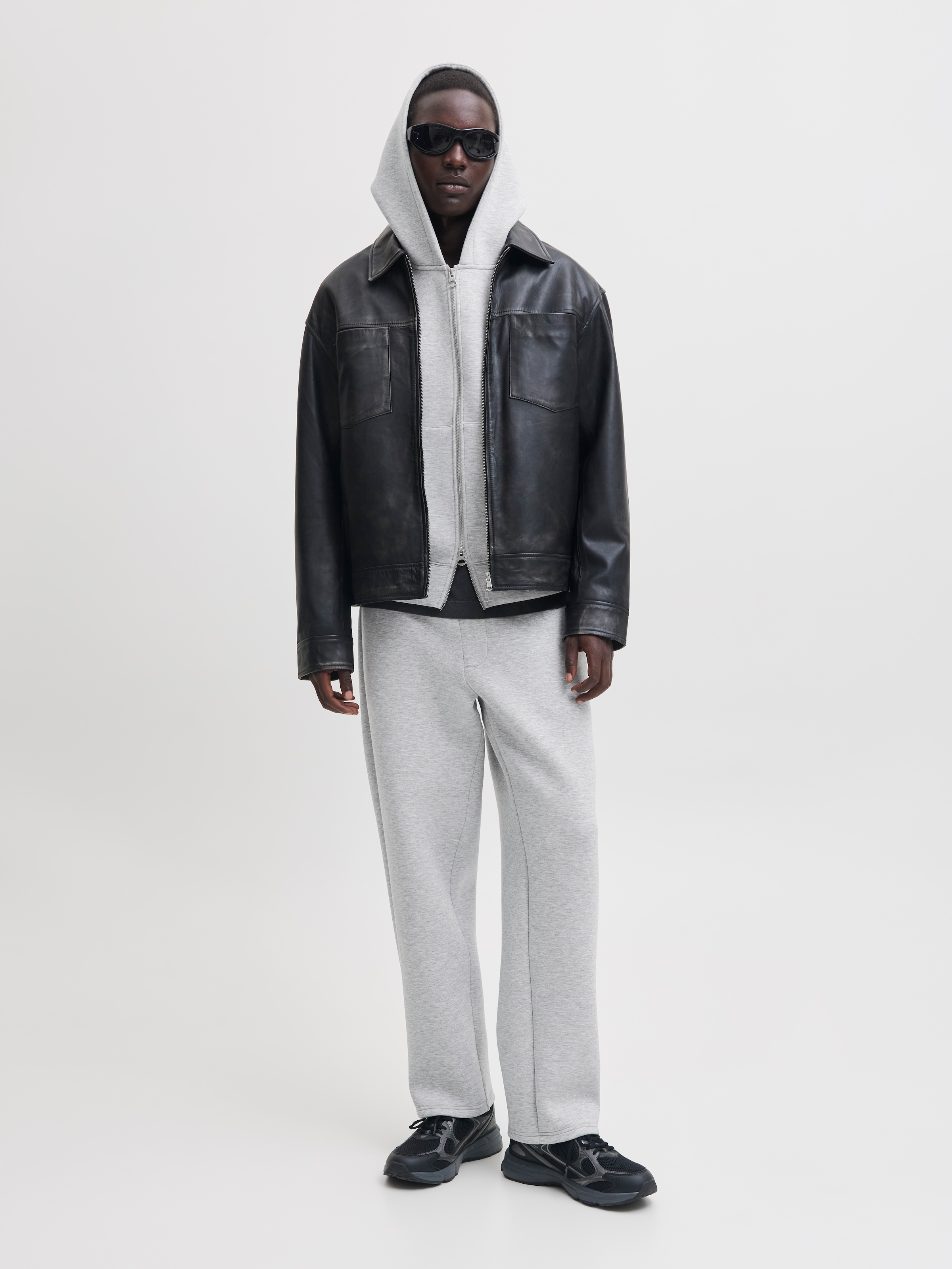 Jack & Jones Pantalon sweat »JPSTBILL LEGACY SCUBA UNC SWT PANTS NOOS«  mélange de matières, coupe ample