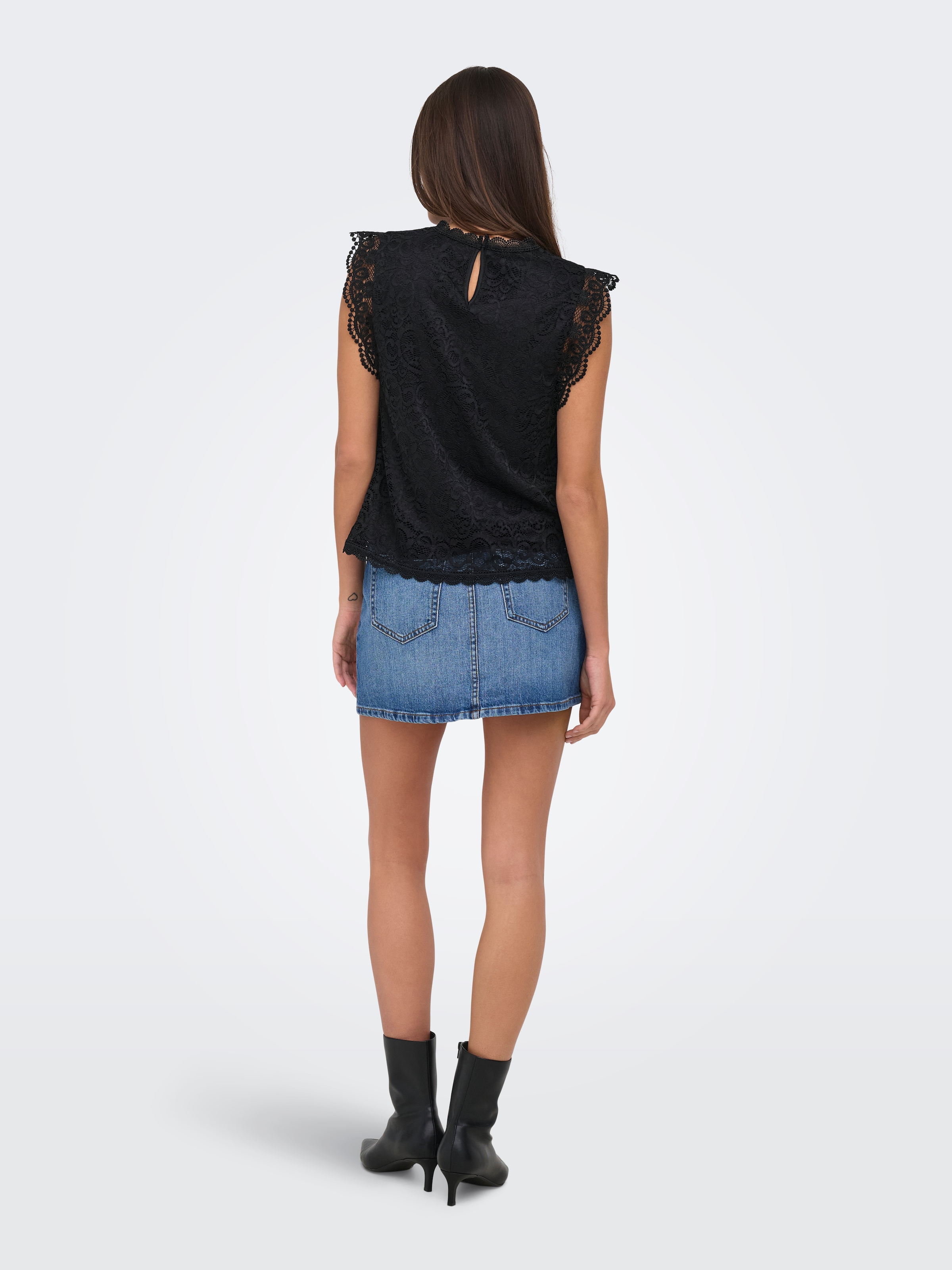 JDY Chemise en dentelle »JDYLOTAS S/L LACE TOP JRS« mélange de matériaux, coupe régulière